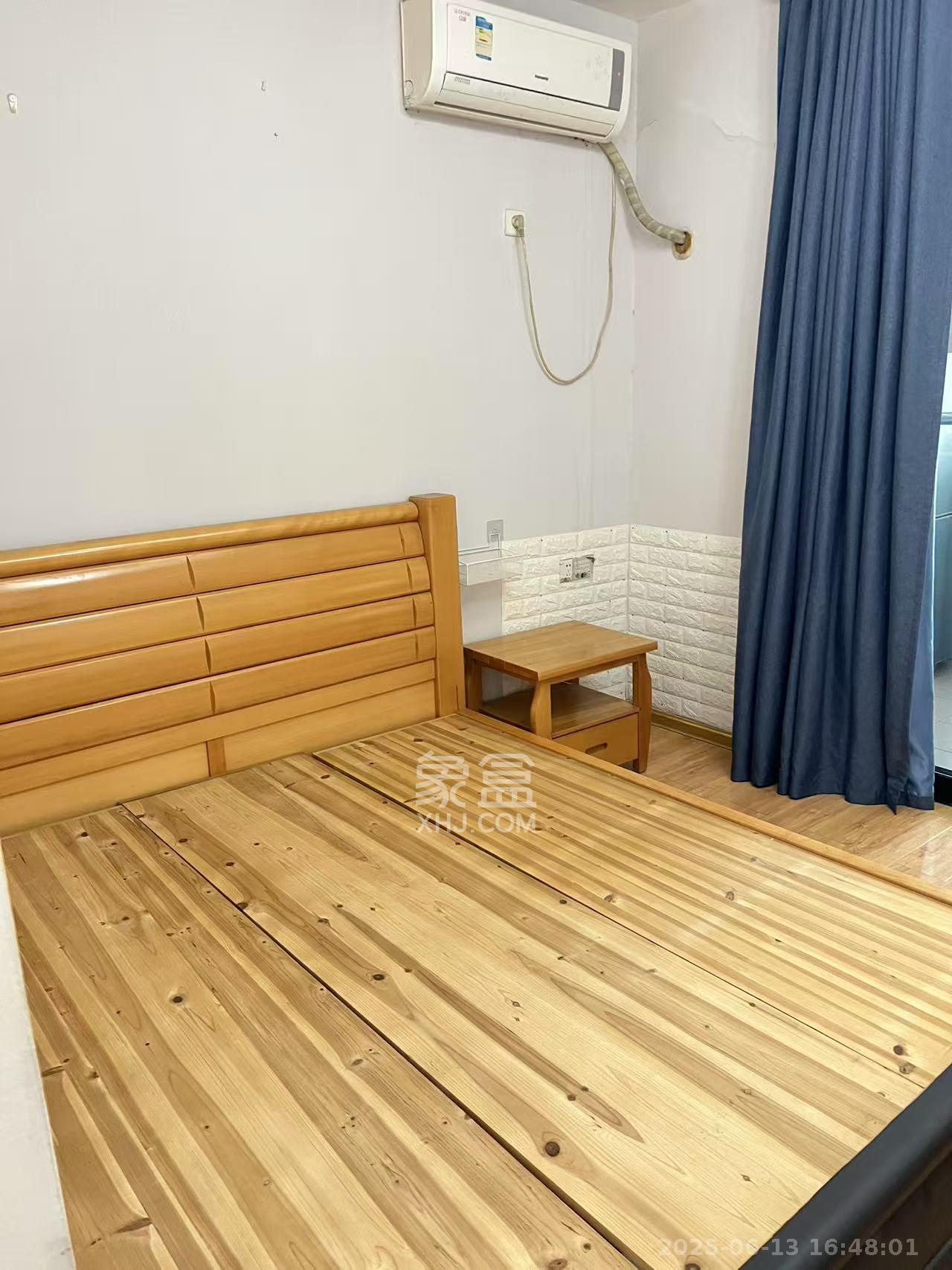 铂宫  1室1厅1卫   1800.00元/月室内图
