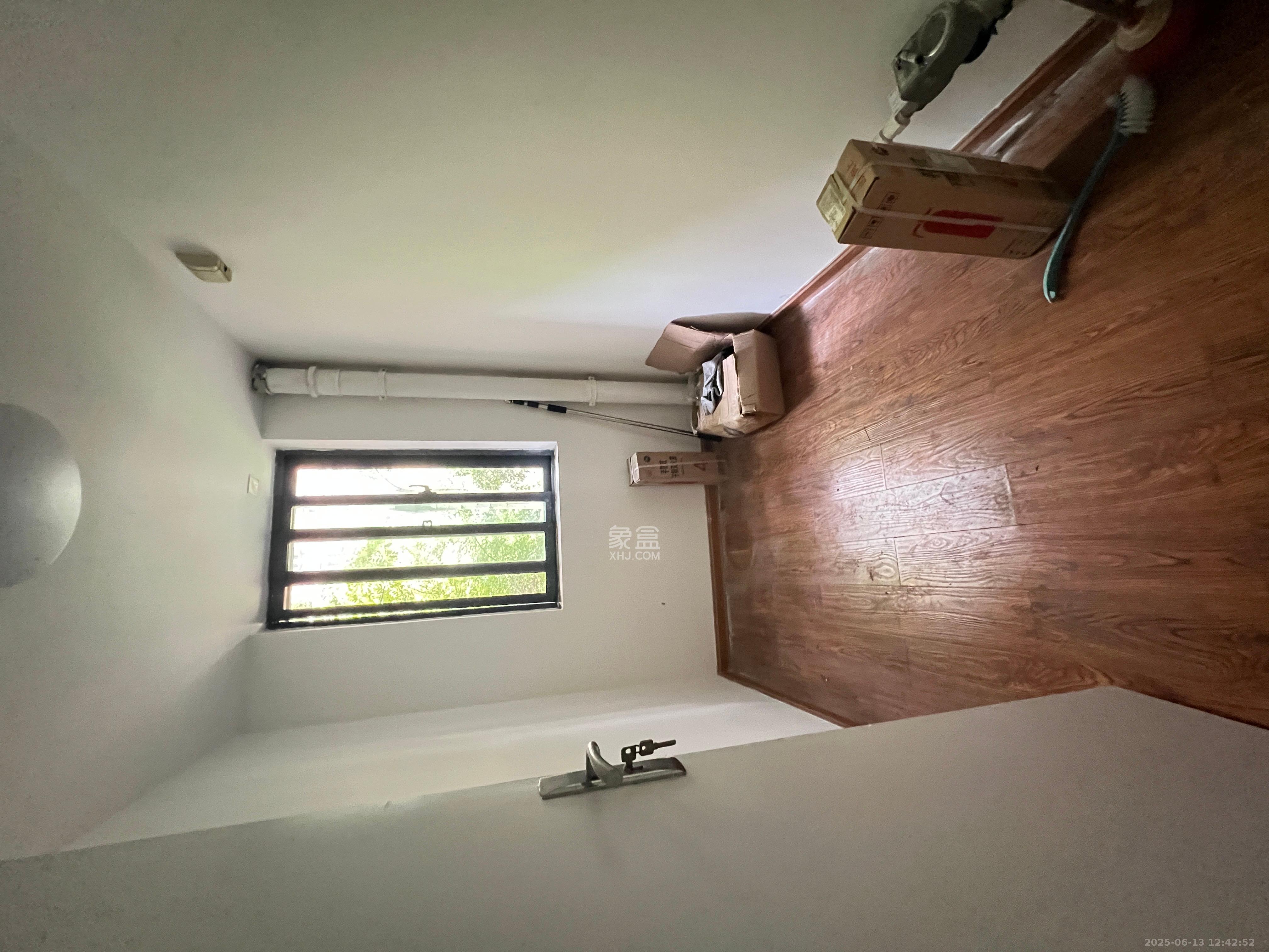 鑫远尚玺苑 4室2厅2卫 3400.0元/月 鑫远尚玺苑 4室2厅2卫 3400.0元/月室内图