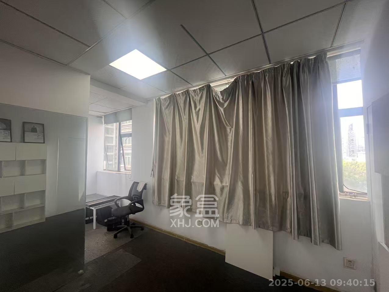 湘域中央 1室0厅0卫 4000.0元/月 湘域中央 1室0厅0卫 4000.0元/月室内图