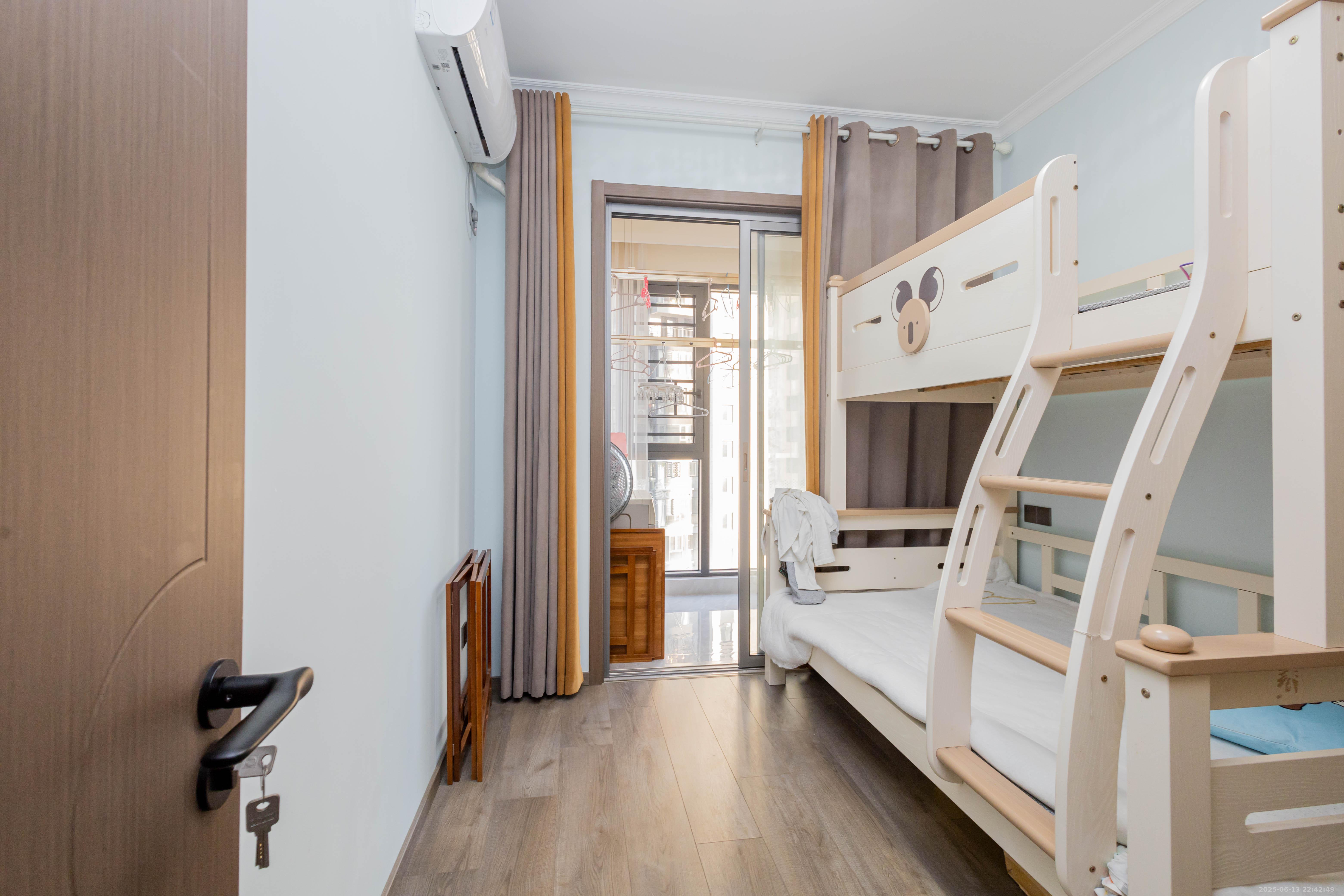 旭辉汇樾城  3室2厅1卫    105.0万卧室