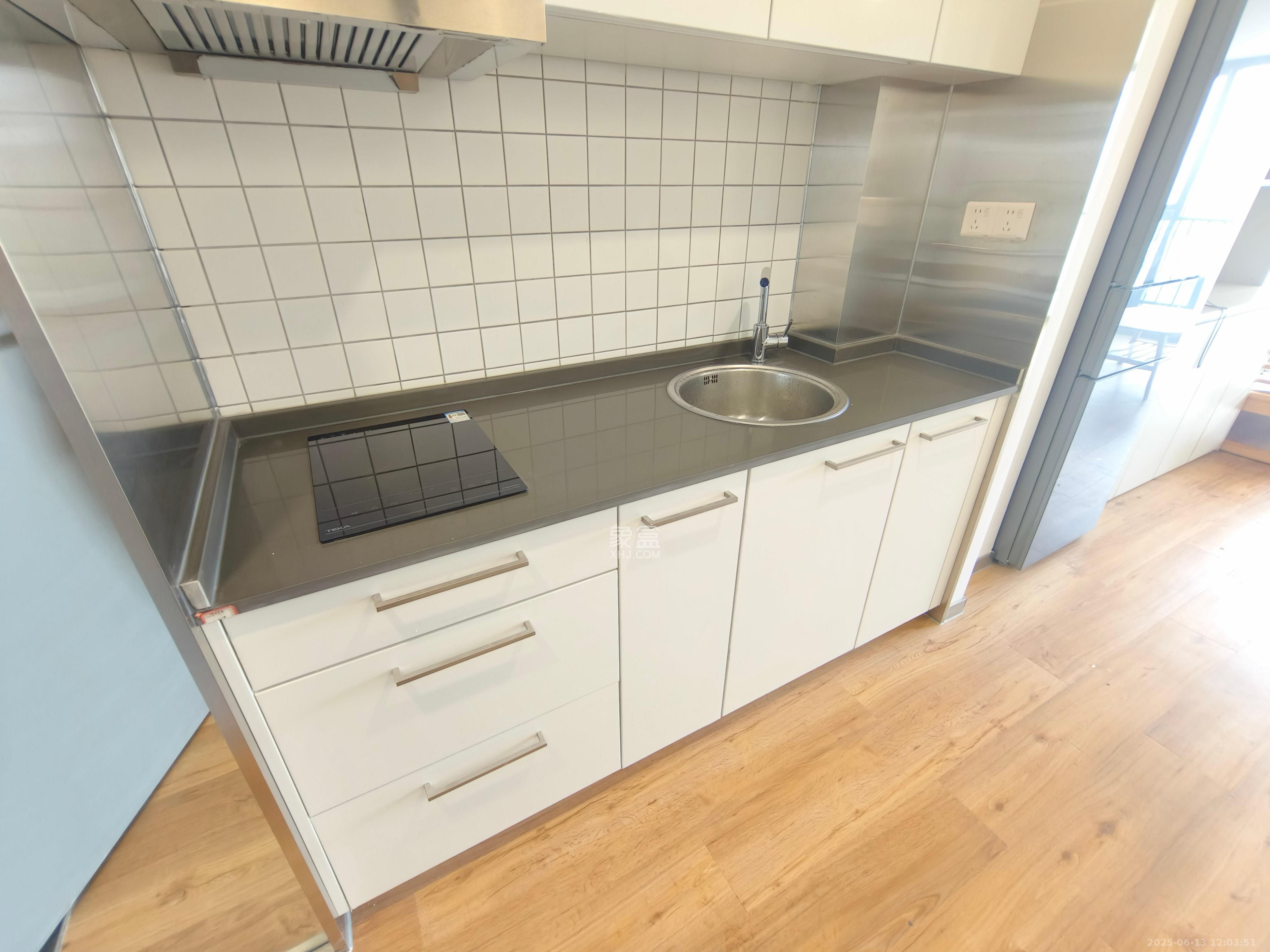 卓伯根1900  2室1厅1卫    2400.0元/月室内图