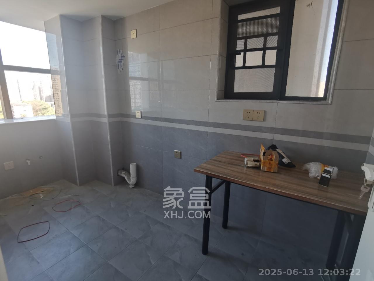 裕天国际商汇中心  1室1厅1卫    3200.0元/月室内图