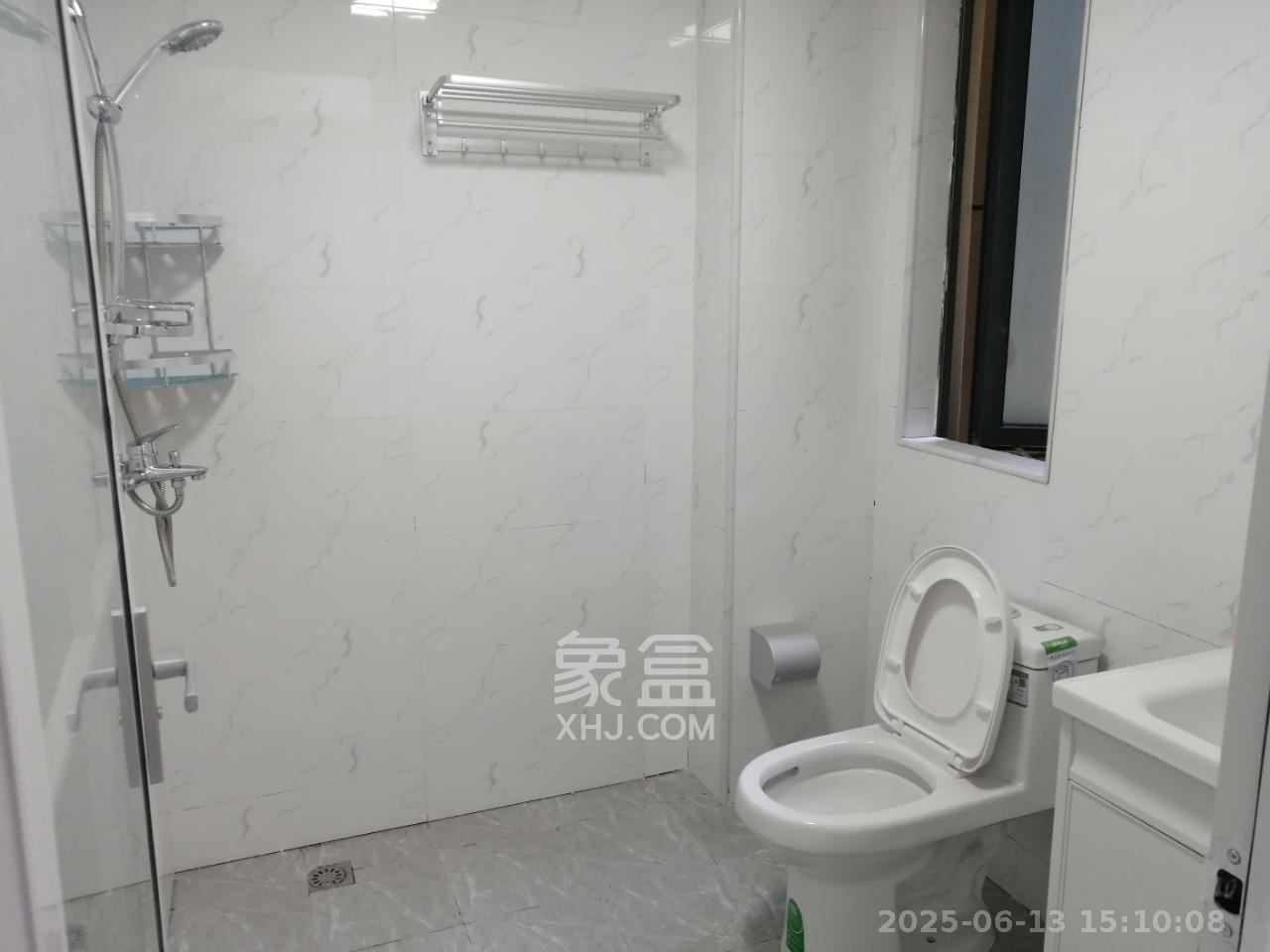 澳海月亮湾 3室2厅2卫 1700.0元/月 澳海月亮湾 3室2厅2卫 1700.0元/月室内图