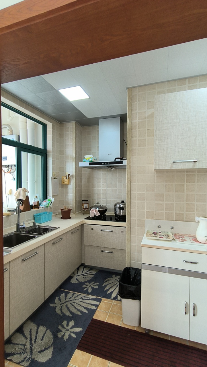 观澜公寓  2室1厅1卫    230.0万 观澜公寓  2室1厅1卫    230.0万室内图