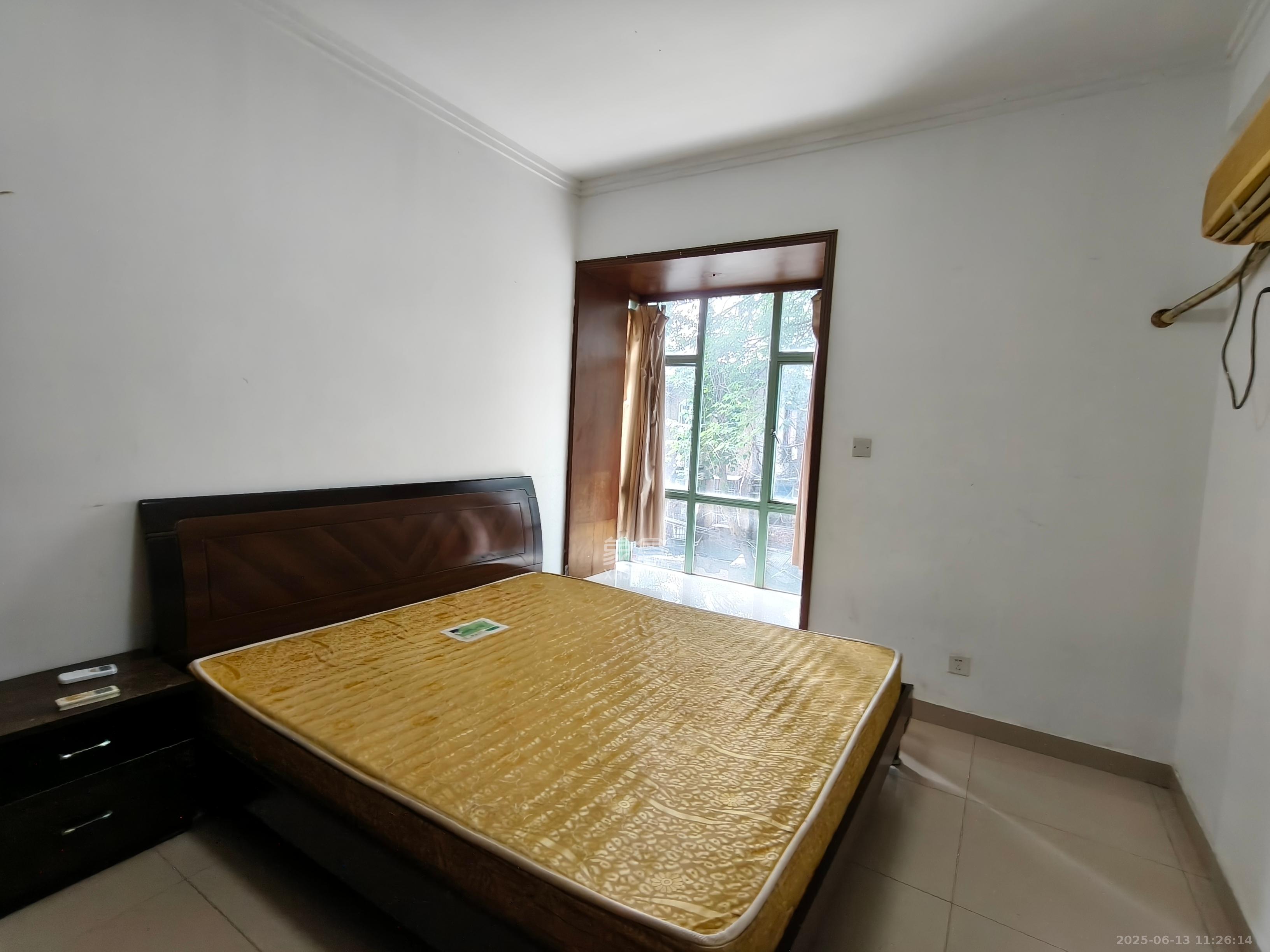 锦绣华天 3室2厅1卫 2480.0元/月 锦绣华天 3室2厅1卫 2480.0元/月室内图