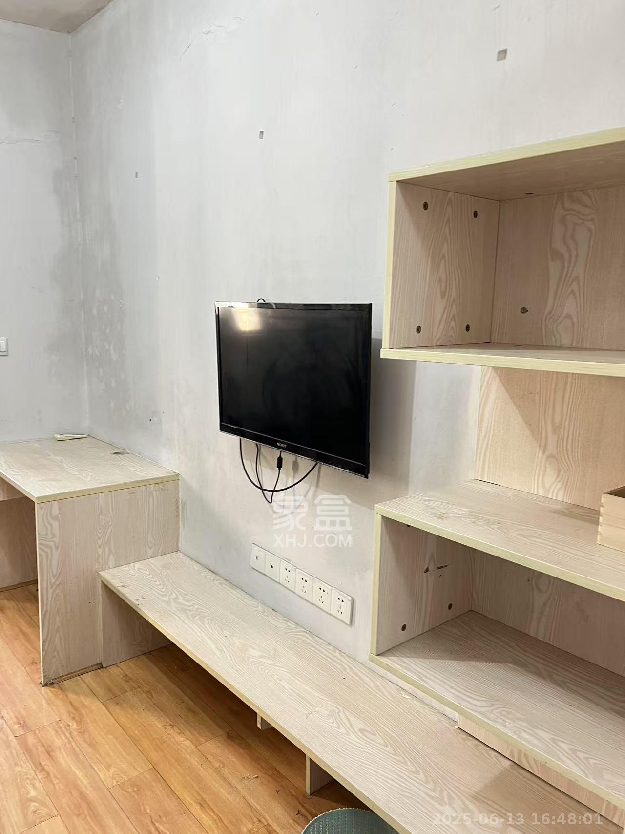 铂宫  1室1厅1卫   1800.00元/月室内图