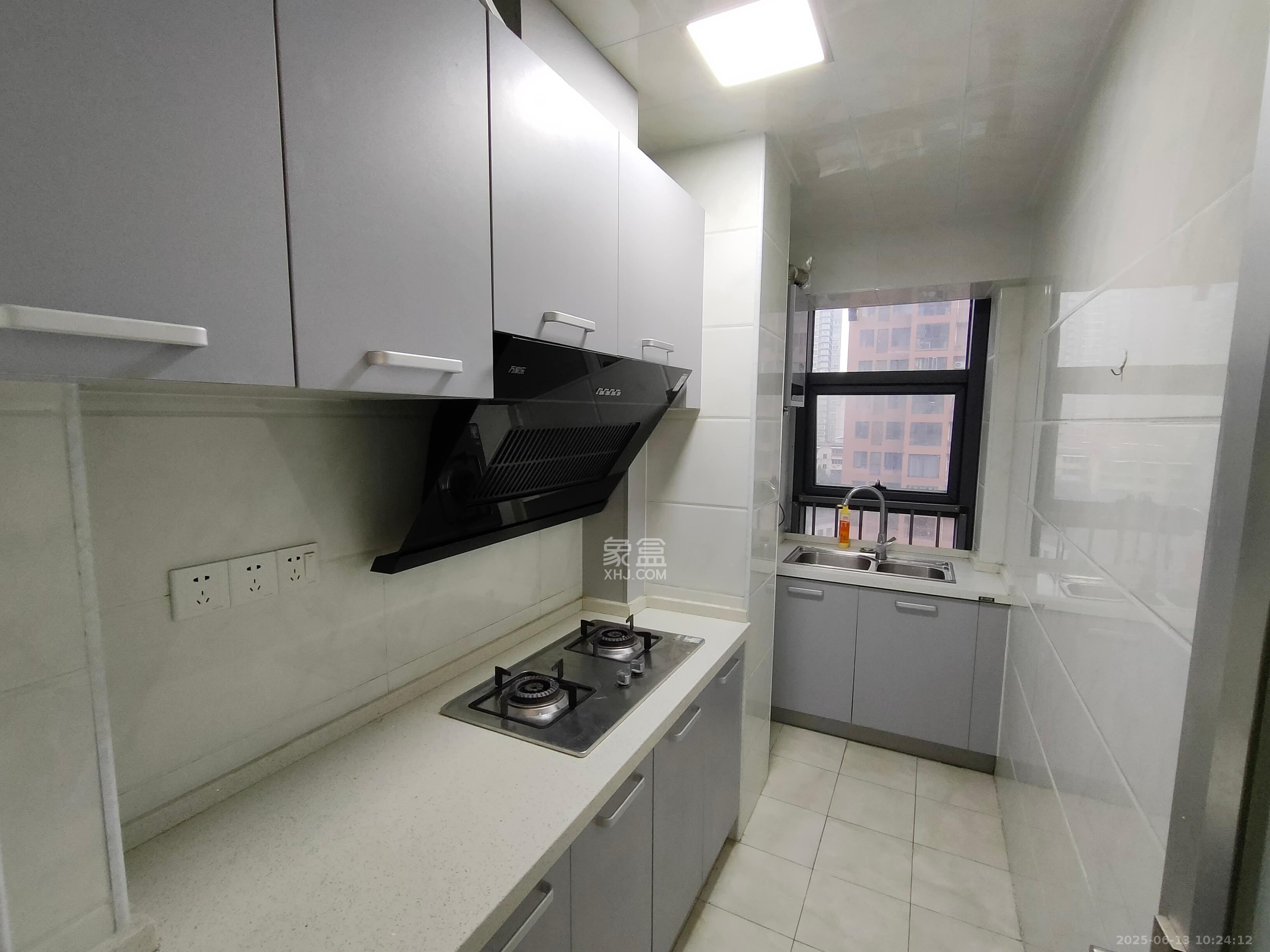 第六都(陆都小区) 1室1厅1卫 1650.0元/月 第六都(陆都小区) 1室1厅1卫 1650.0元/月室内图