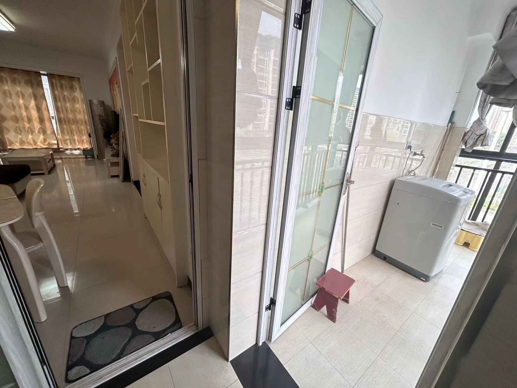 梓山湖领御 2室2厅1卫 39.8万 梓山湖领御 2室2厅1卫 39.8万客厅