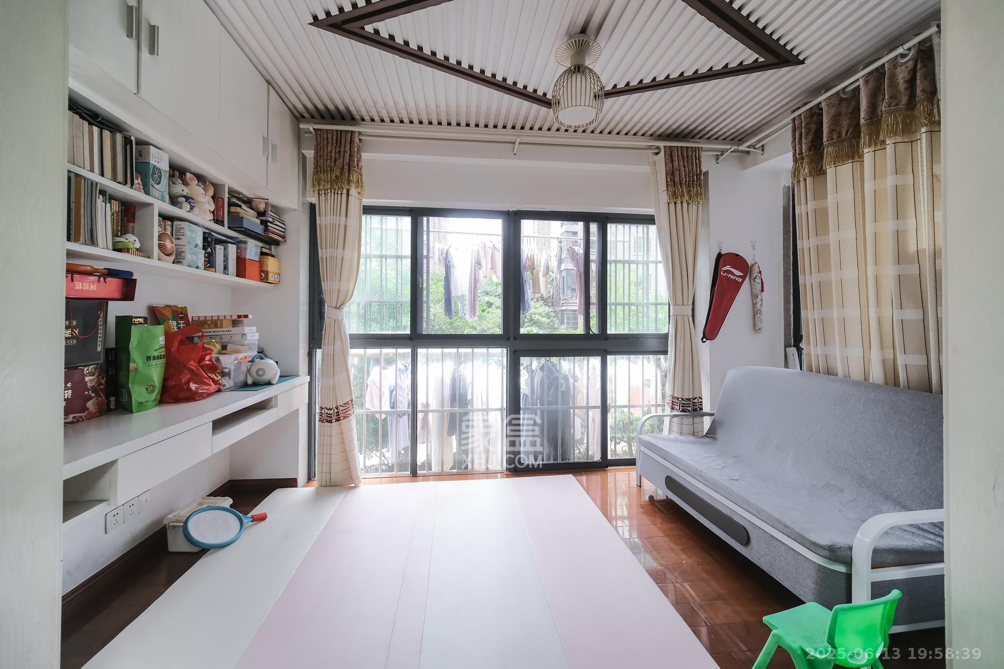 山水湾  3室2厅2卫    95.0万 山水湾  3室2厅2卫    95.0万阳台