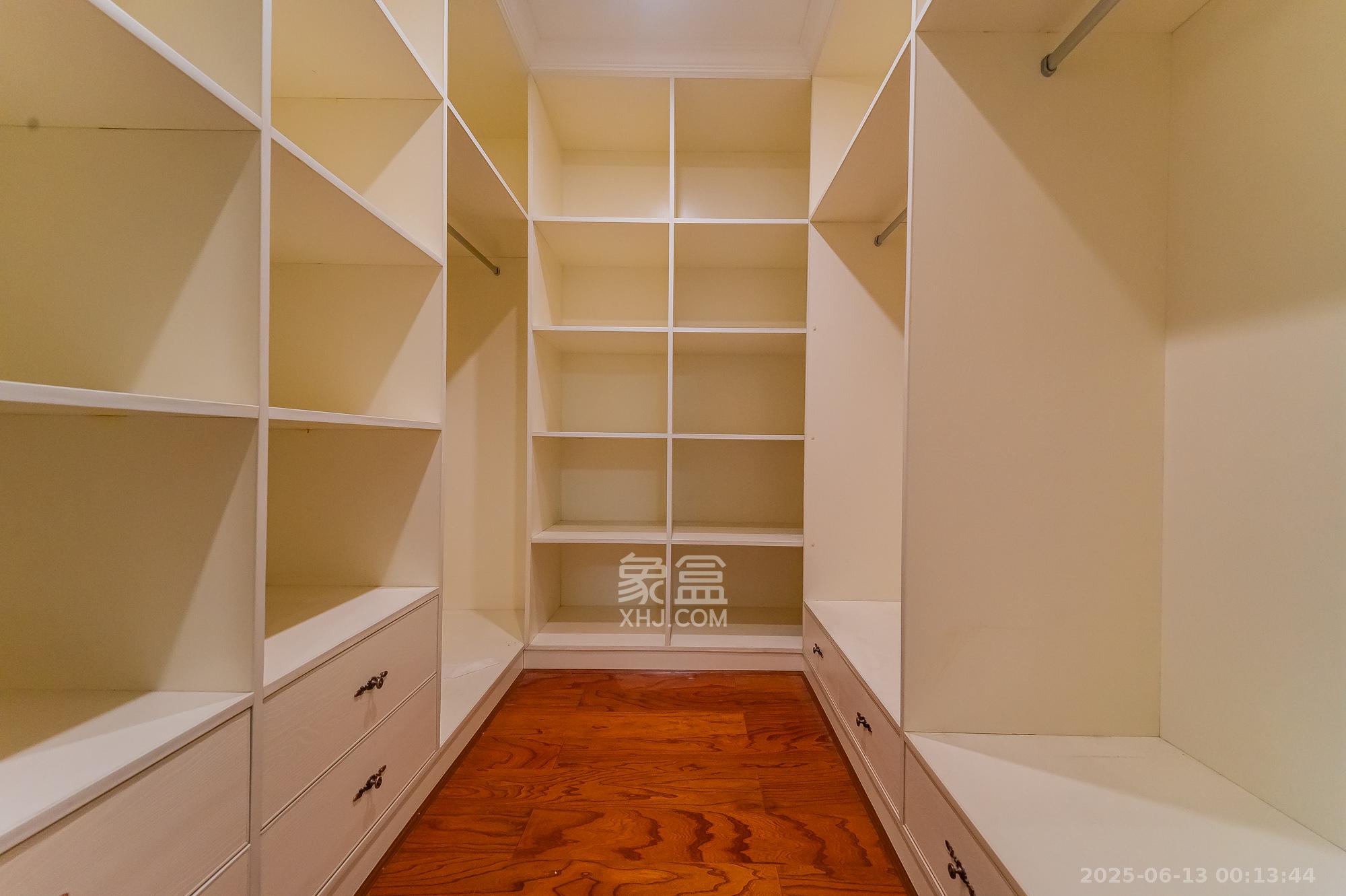 海伦春天  5室3厅4卫    208.0万 海伦春天  5室3厅4卫    208.0万其他