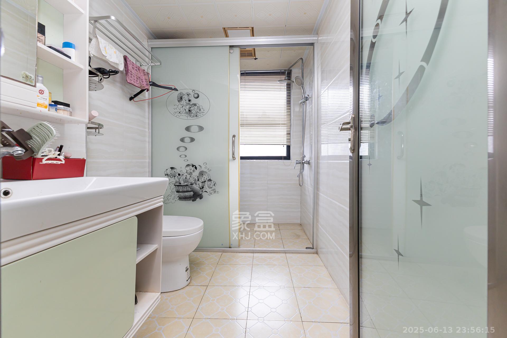 润和之悦（金泽园）  4室2厅2卫    105.0万卫生间