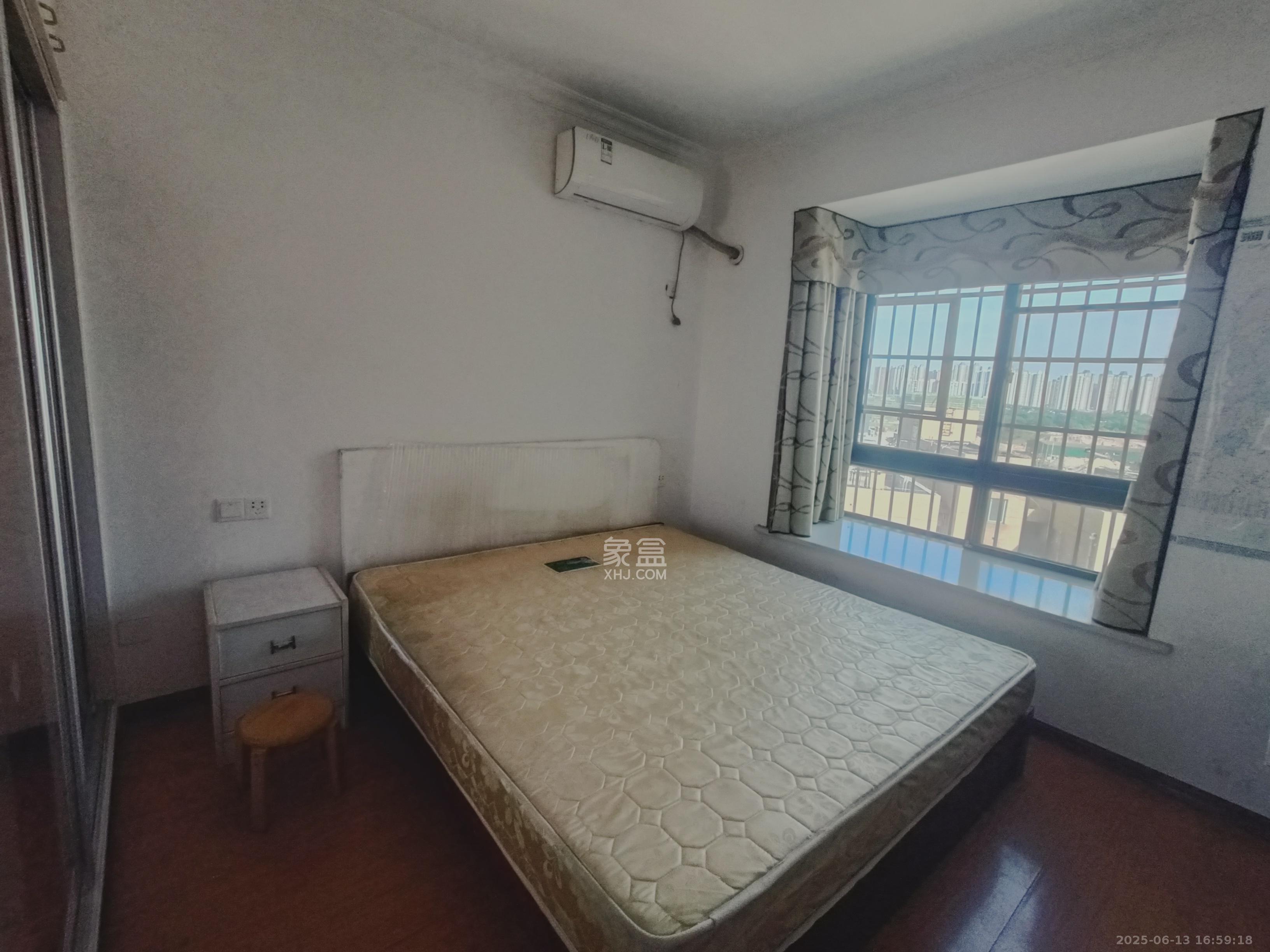 楠熙筱苑 3室2厅1卫 1800.0元/月 楠熙筱苑 3室2厅1卫 1800.0元/月室内图