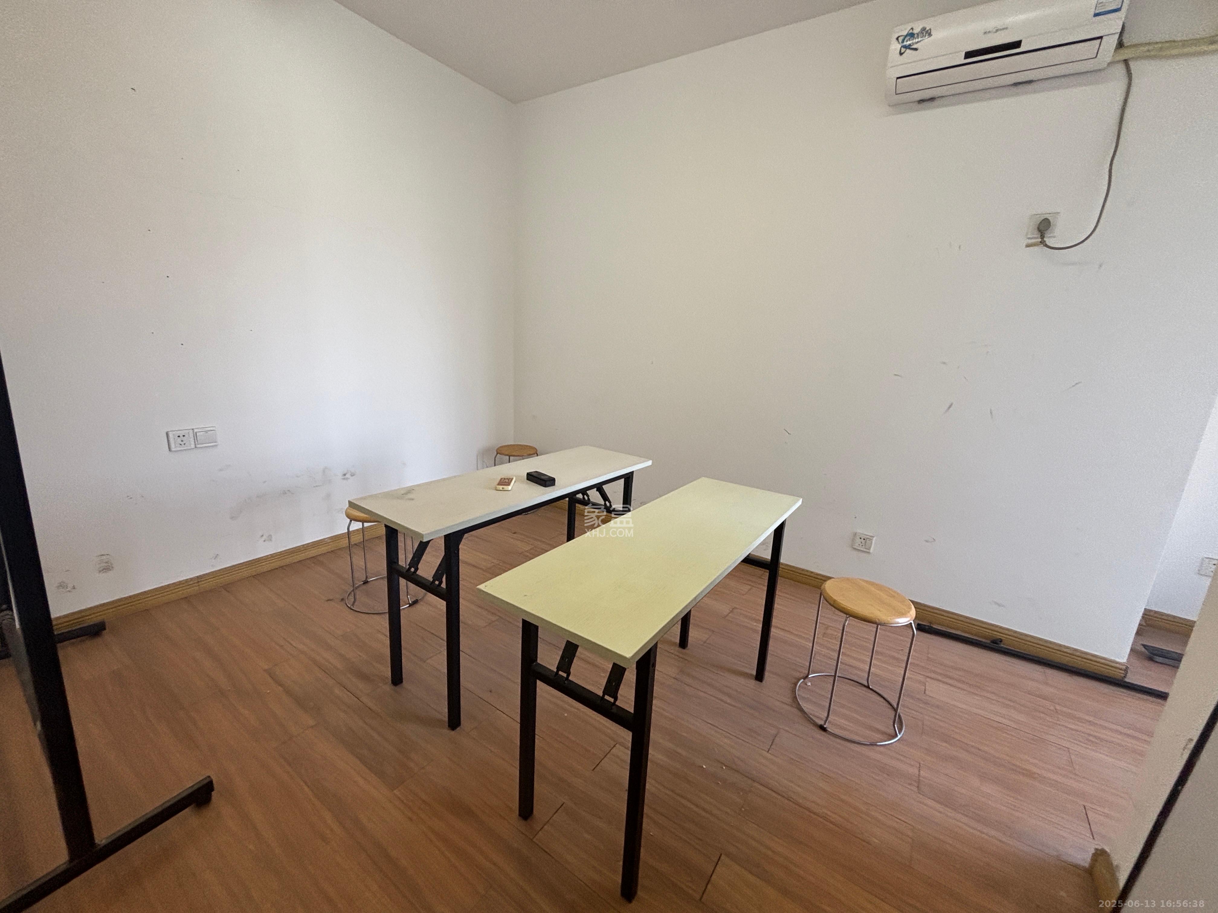 光明城市（星辰青年城）  2室2厅1卫   1800.00元/月室内图