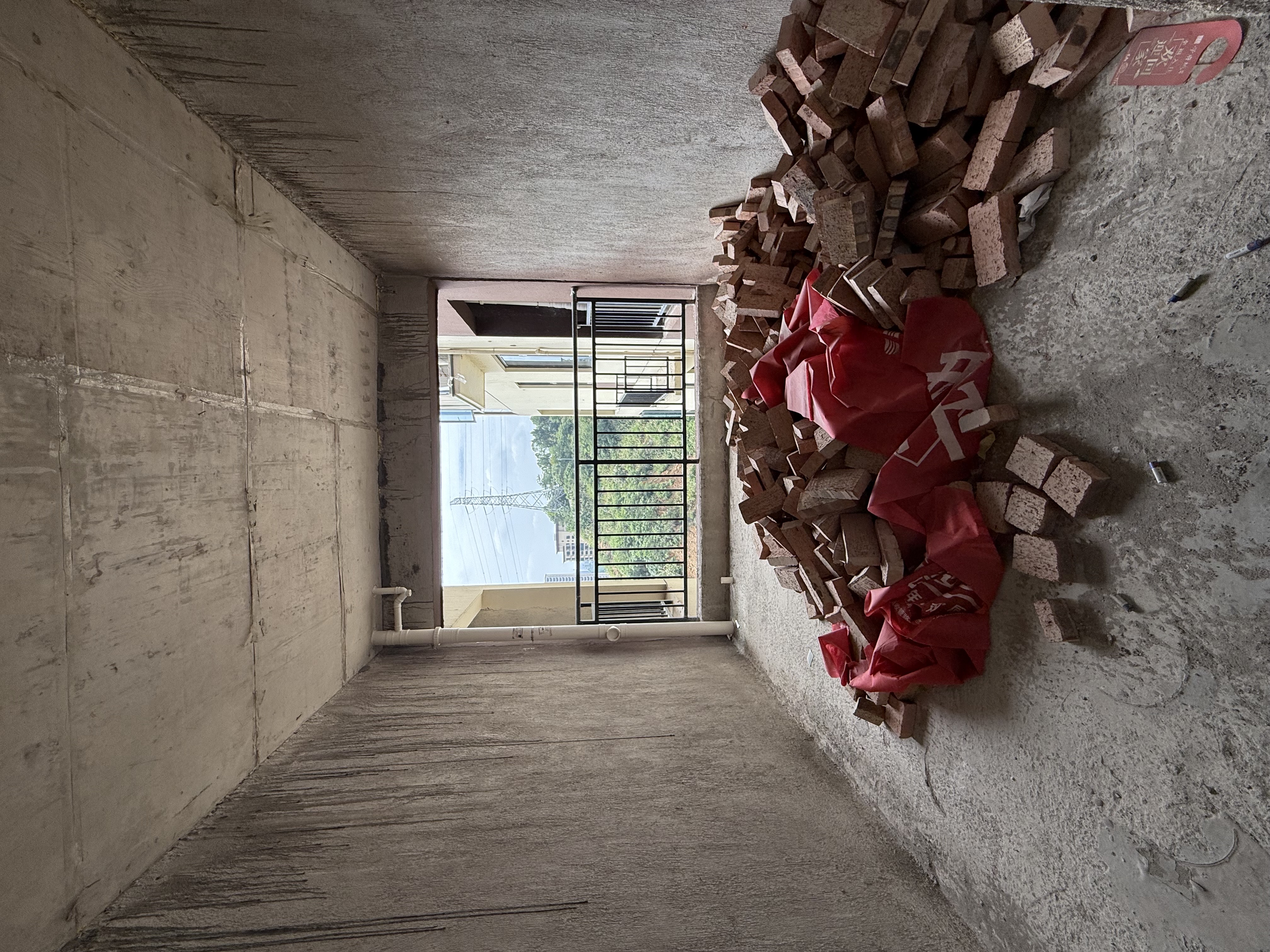 百弘学府城三期 5室2厅2卫 90.0万 百弘学府城三期 5室2厅2卫 90.0万客厅