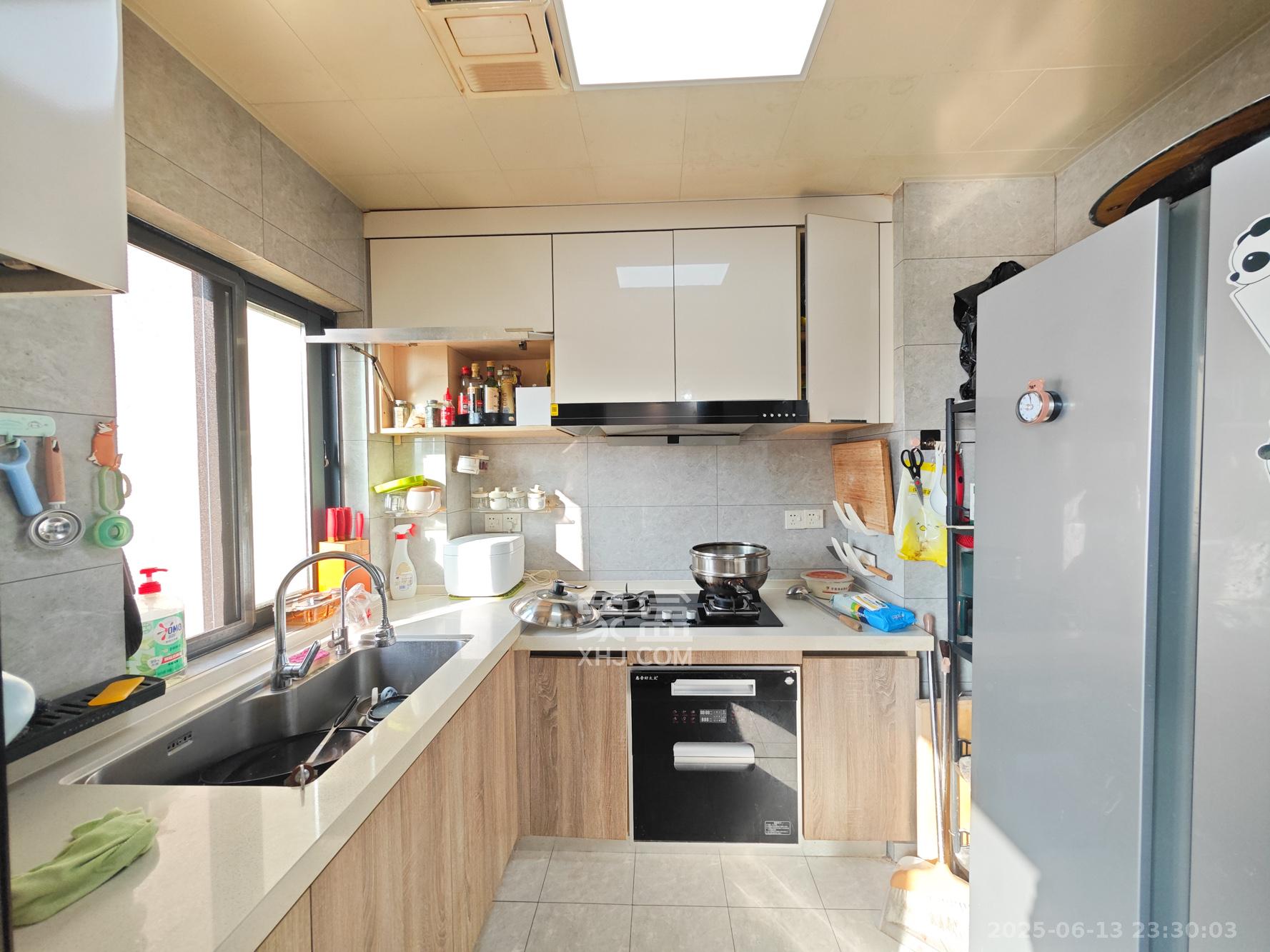 中建嘉和城  4室2厅2卫   108.00万其他