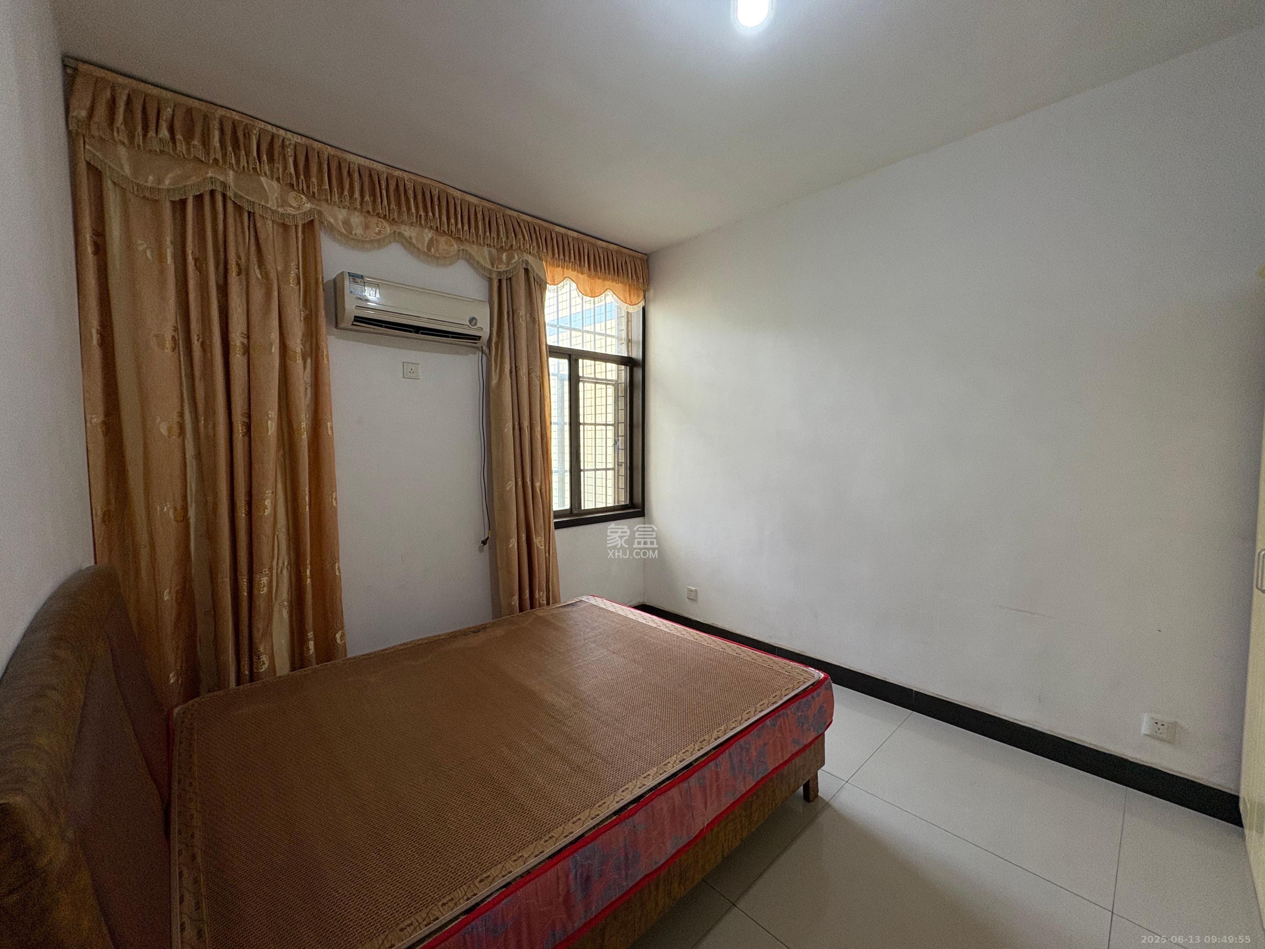 兴联小区 2室1厅1卫 1700.0元/月 兴联小区 2室1厅1卫 1700.0元/月室内图