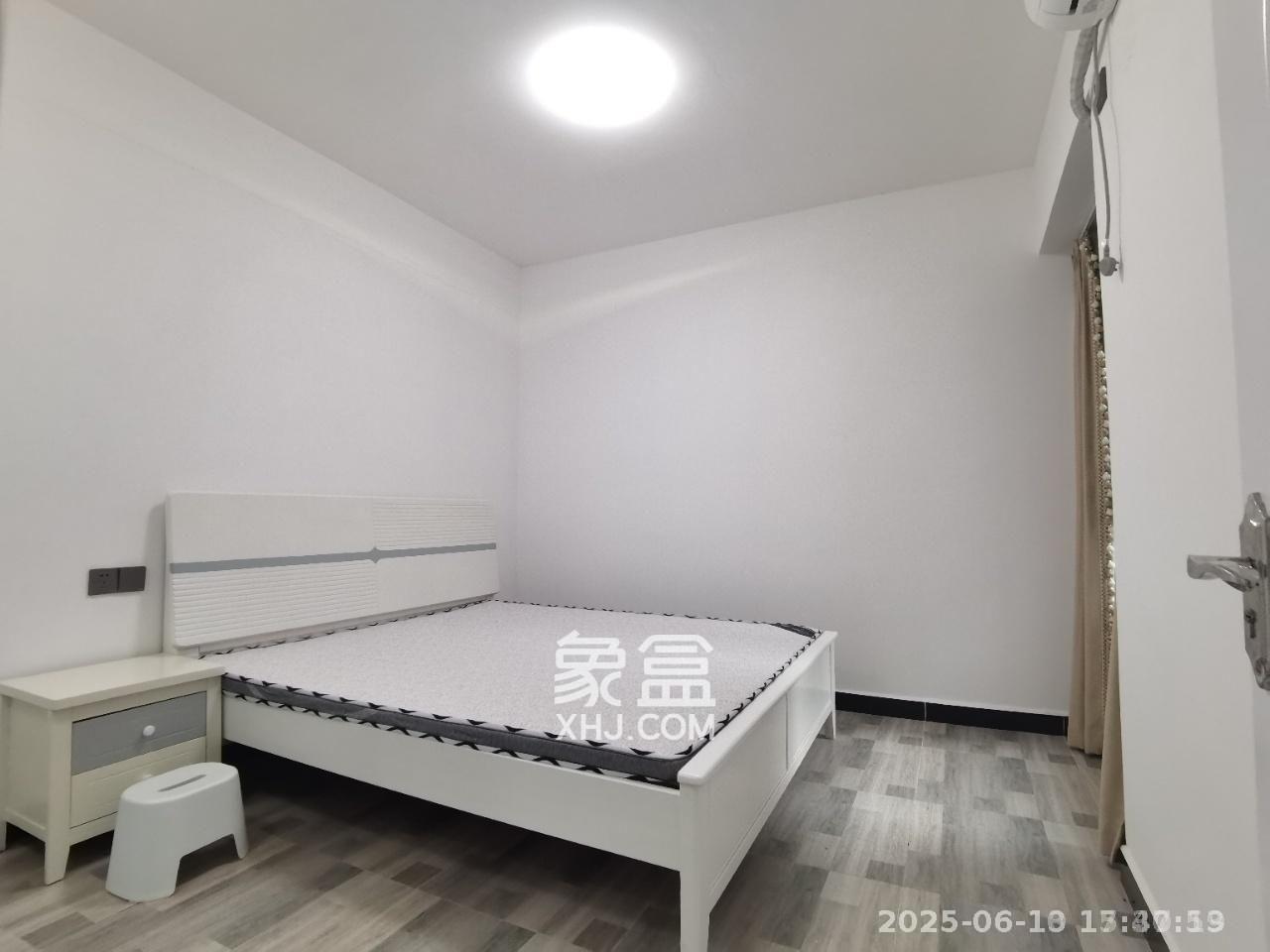 建发中央悦府  3室2厅2卫   3800.00元/月室内图1