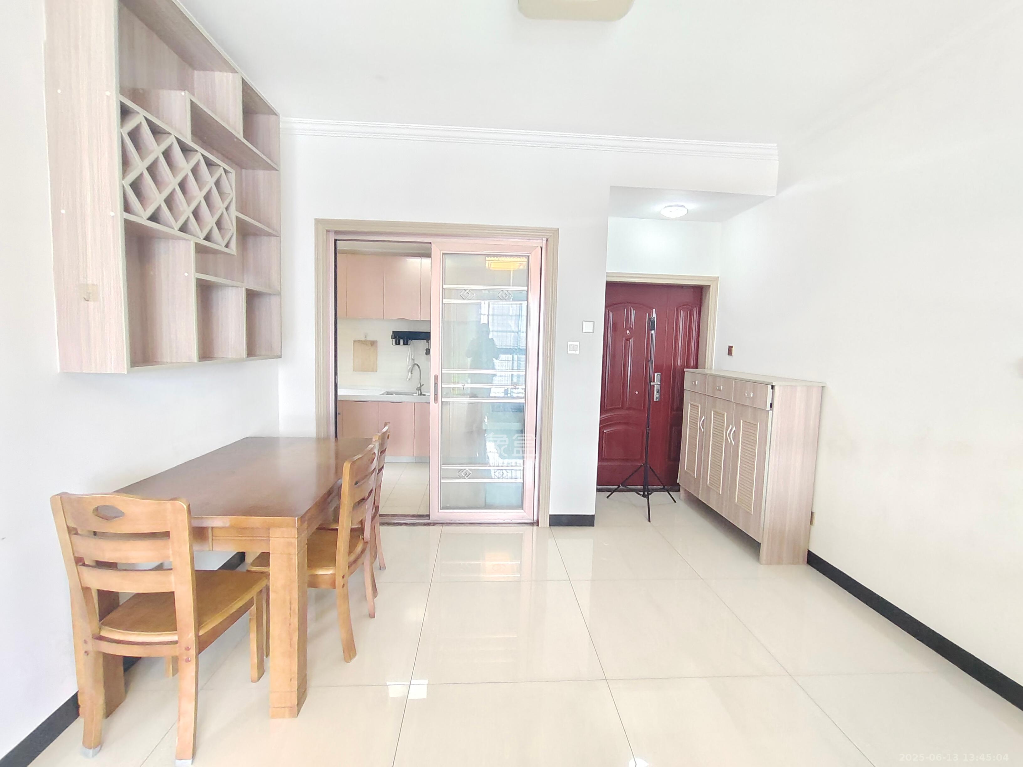 嘉顺苑  2室2厅1卫    2200.0元/月室内图