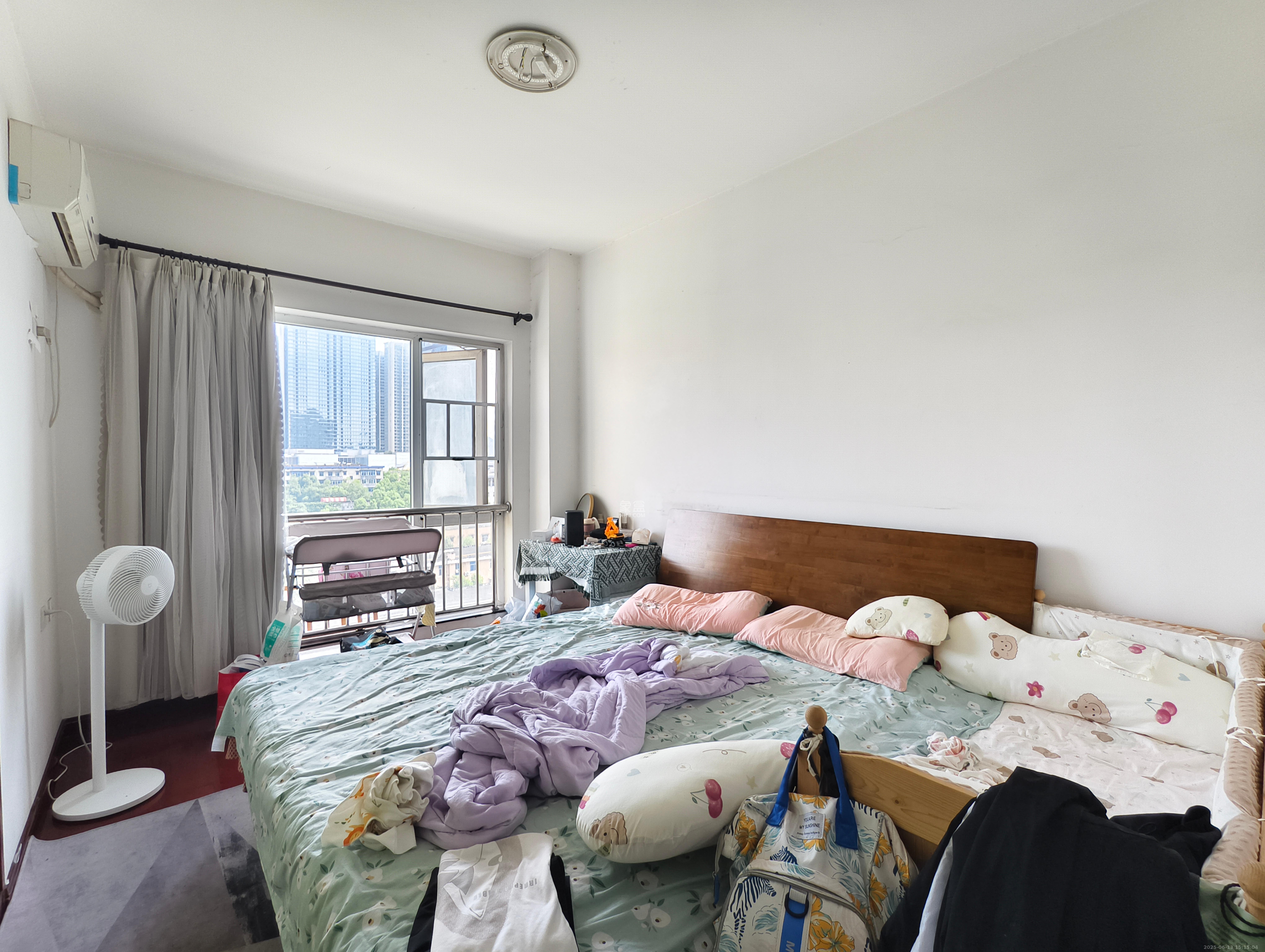 香麓丽舍  3室2厅2卫   2800.00元/月室内图