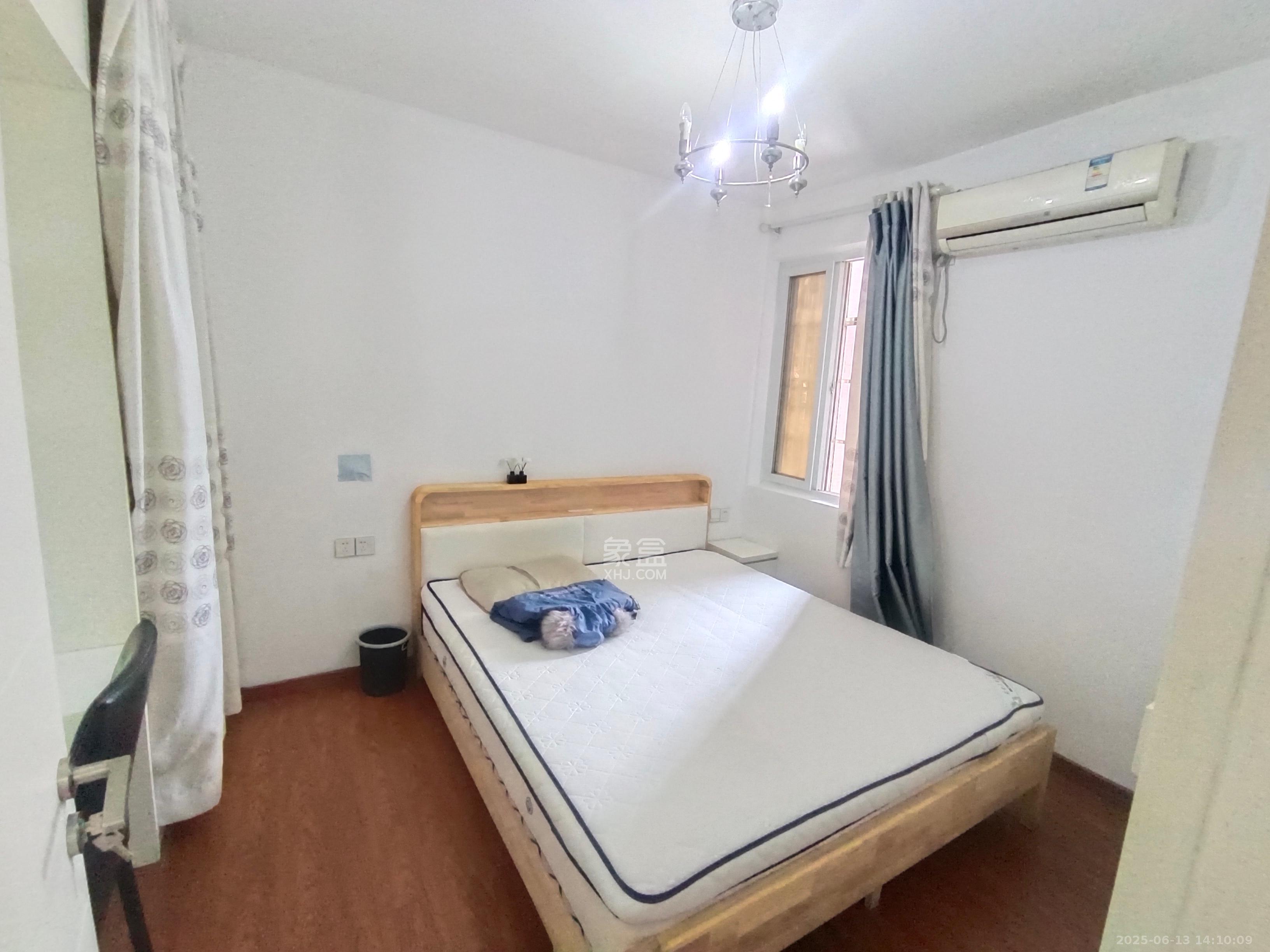 巧克力空间(建鸿达现代大厦) 2室2厅1卫 2000.0元/月 巧克力空间(建鸿达现代大厦) 2室2厅1卫 2000.0元/月室内图