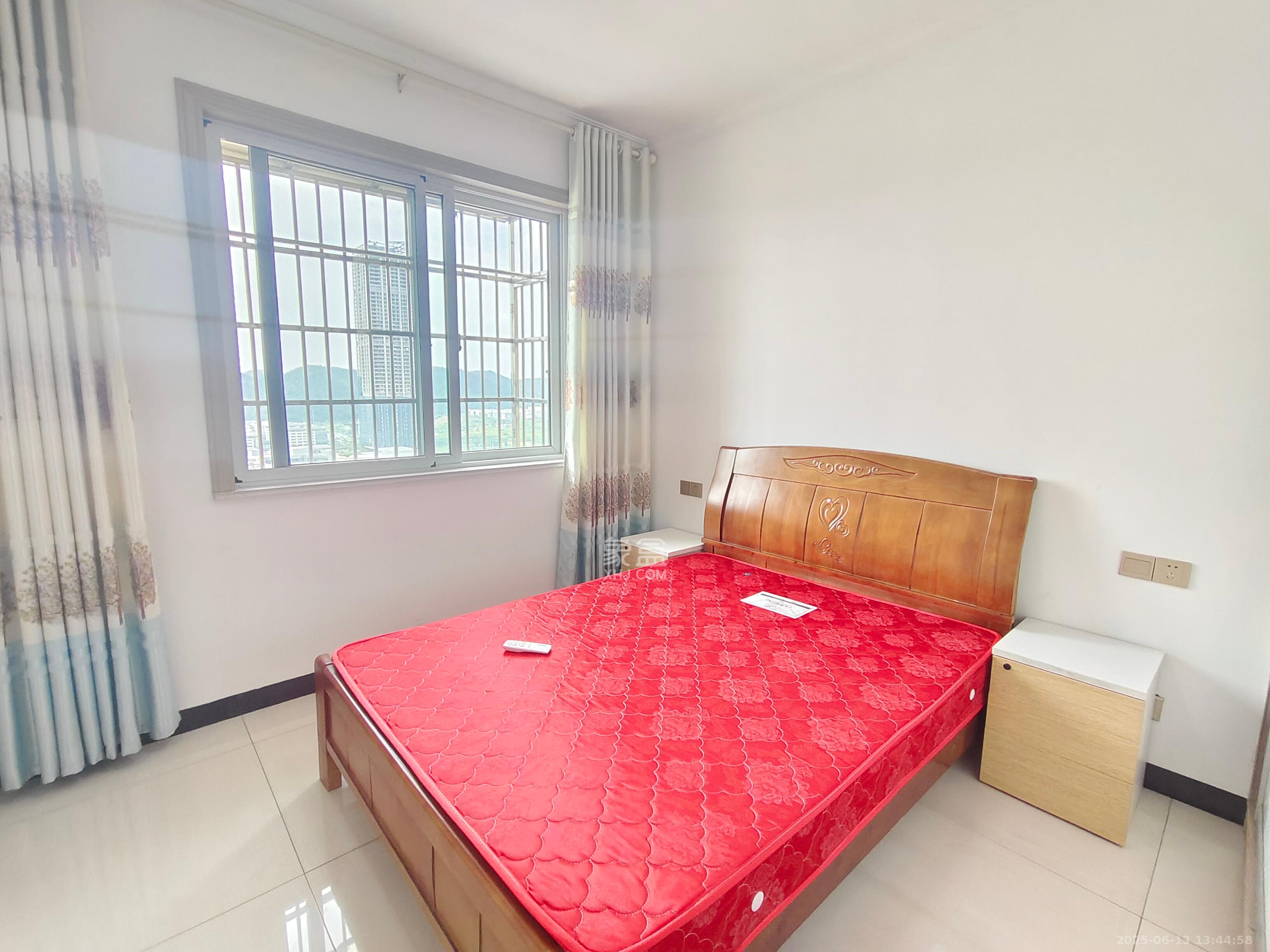 嘉顺苑 2室2厅1卫 2200.0元/月 嘉顺苑 2室2厅1卫 2200.0元/月室内图