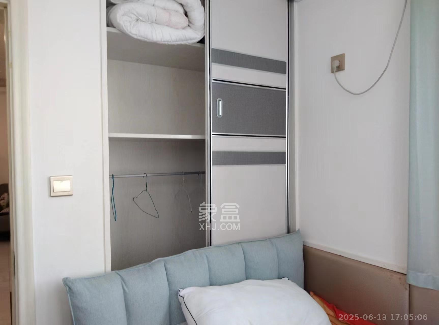 麓谷星辰  3室2厅1卫   2900.00元/月室内图