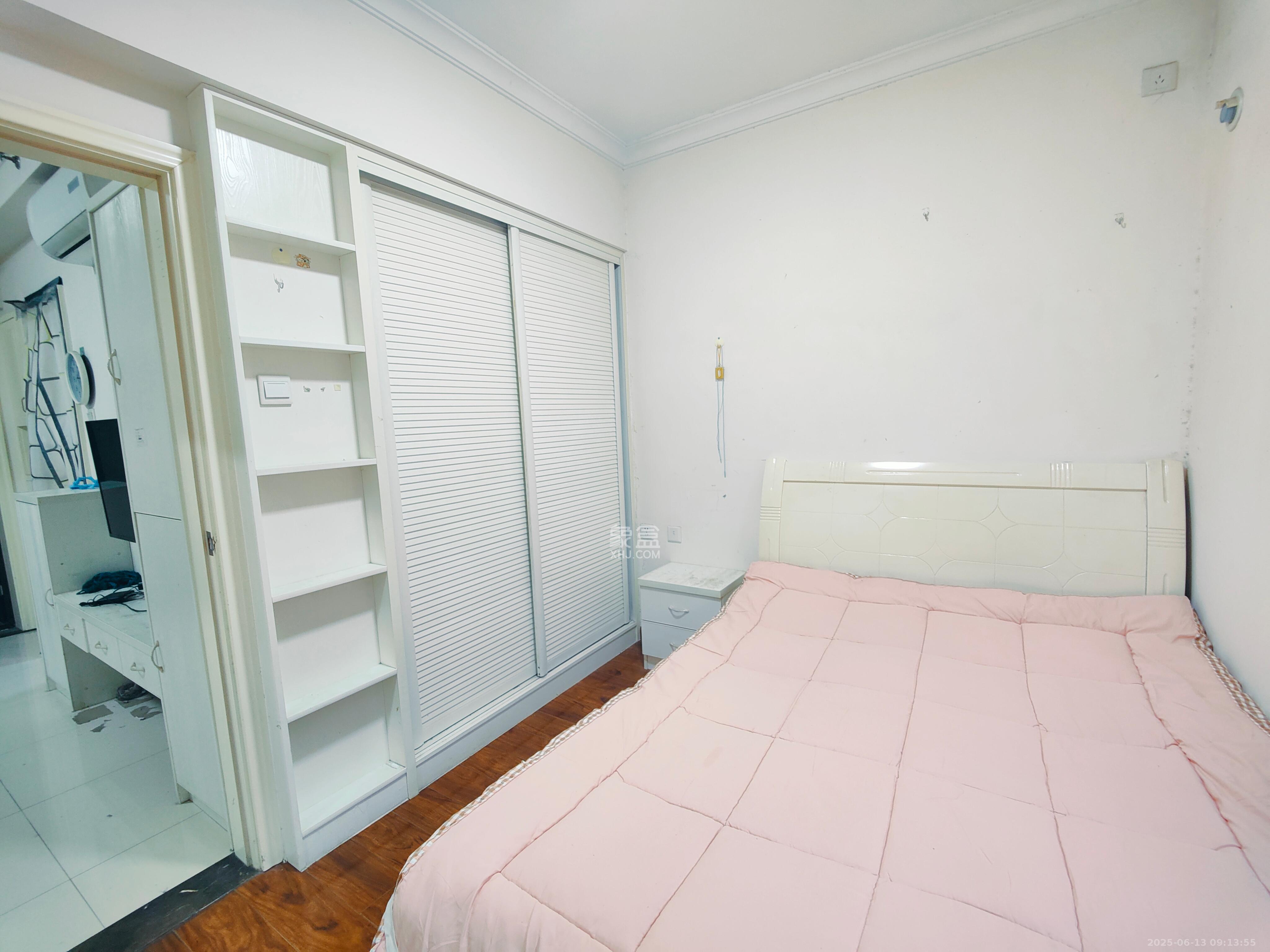中建芙蓉工社  2室1厅1卫   1400.00元/月室内图
