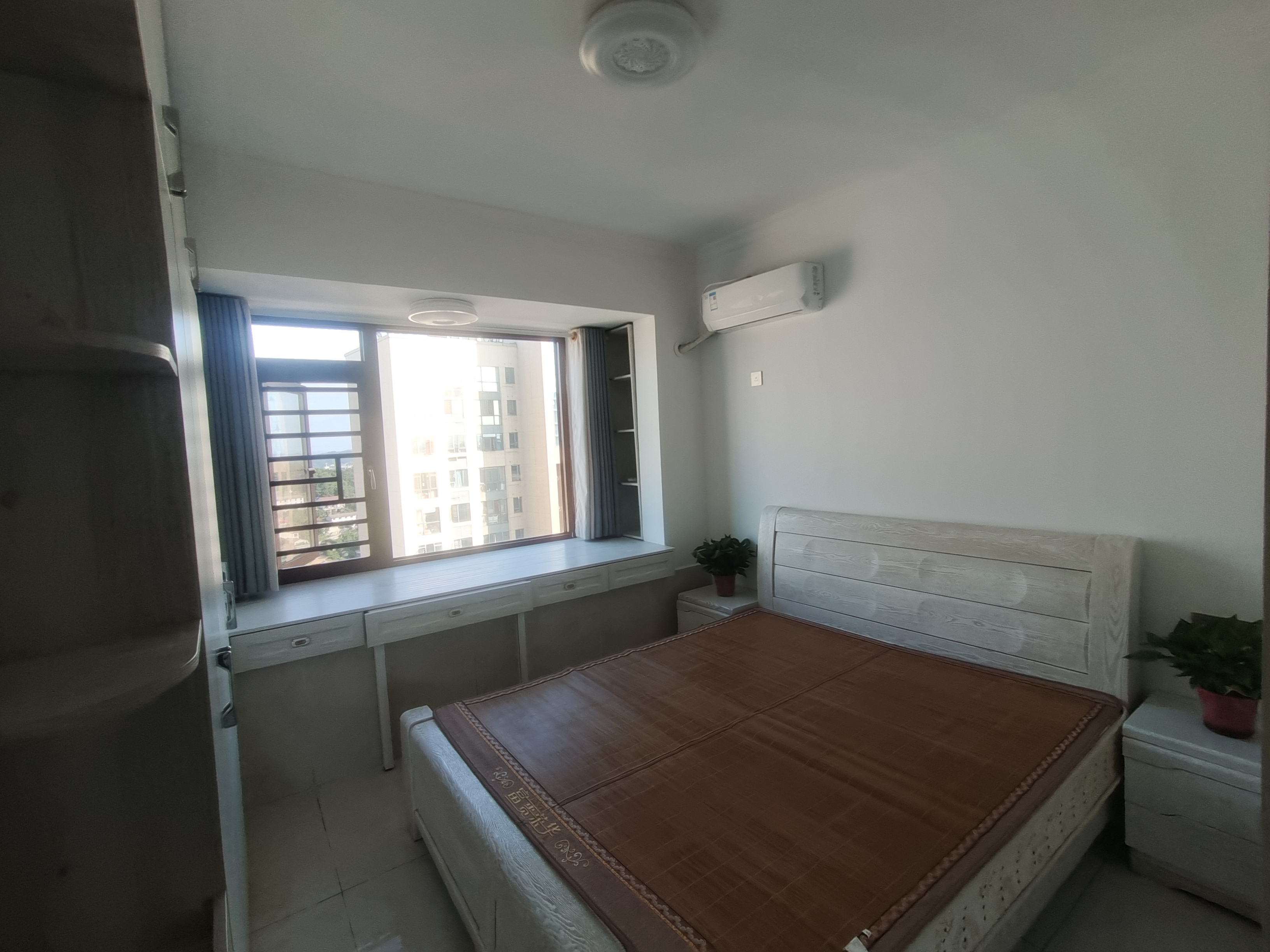 百弘学府城 3室2厅2卫 72.8万 百弘学府城 3室2厅2卫 72.8万客厅