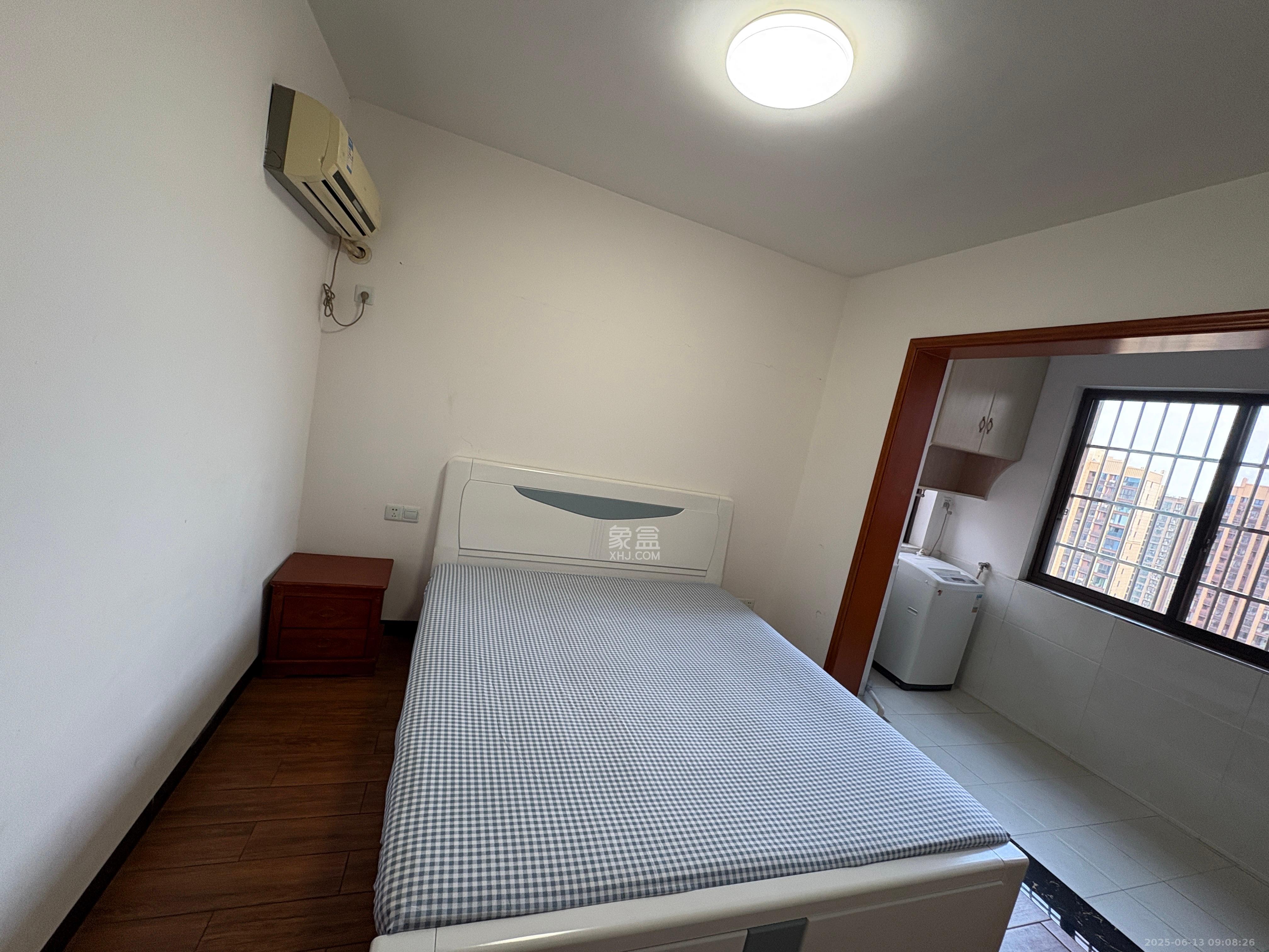 同鑫家园  1室2厅1卫    2400.0元/月 同鑫家园  1室2厅1卫    2400.0元/月室内图