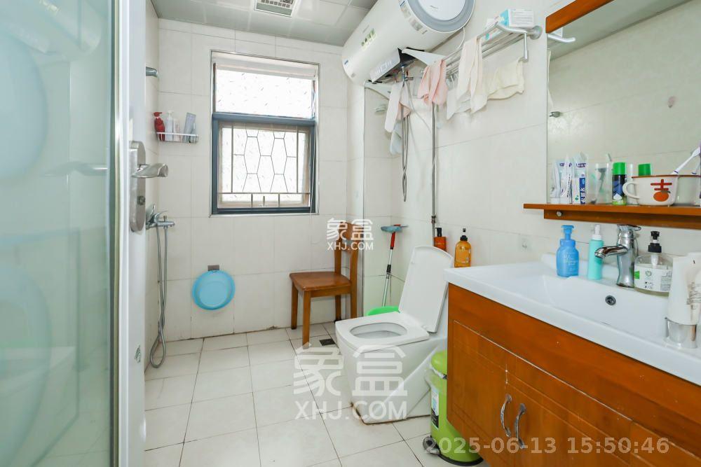 旭辉藏郡(藏郡、旭湘华府) 4室2厅2卫 3500.0元/月 旭辉藏郡(藏郡、旭湘华府) 4室2厅2卫 3500.0元/月室内图