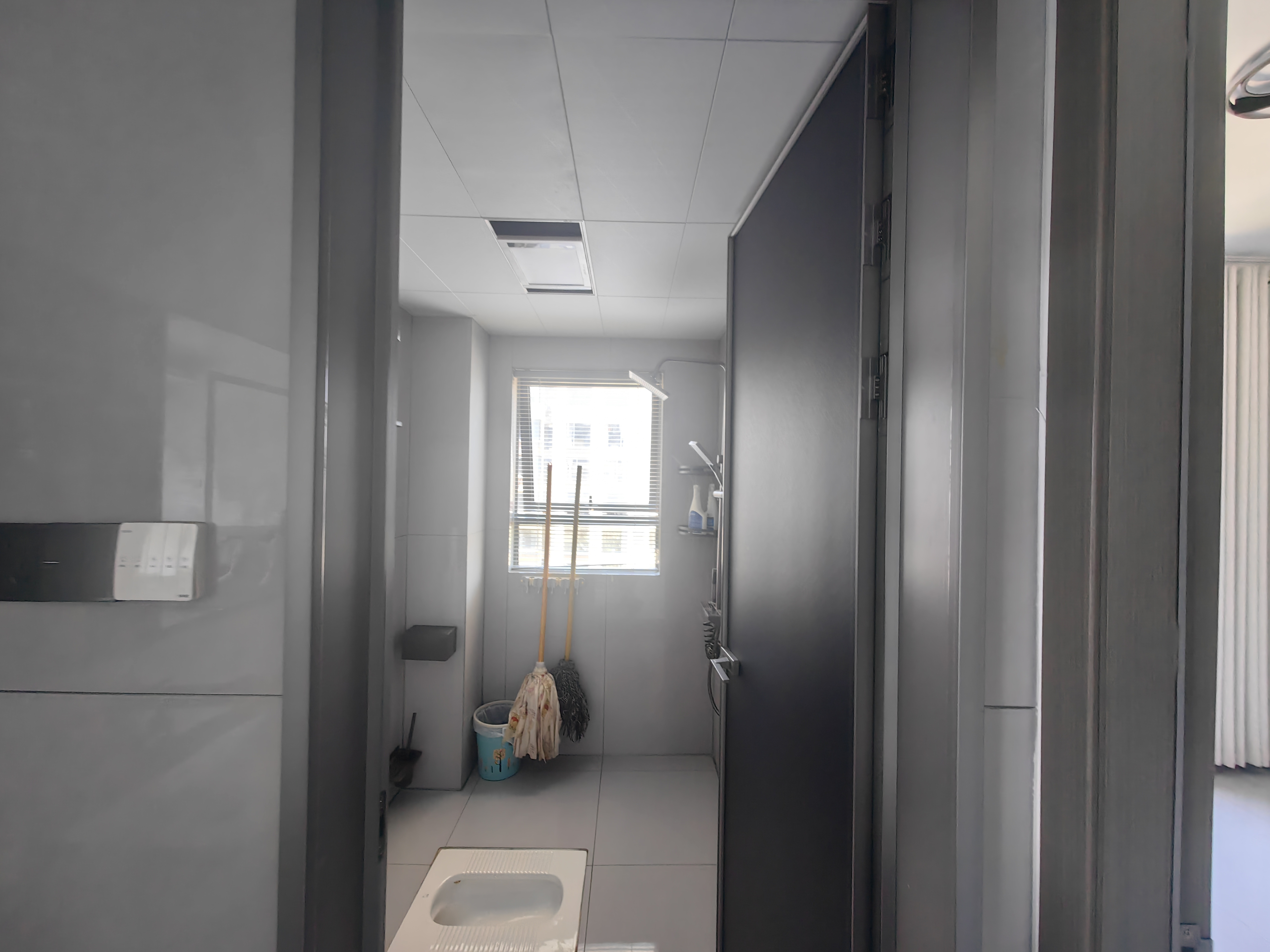 荣盛花语书苑  3室2厅2卫   2100.00元/月室内图