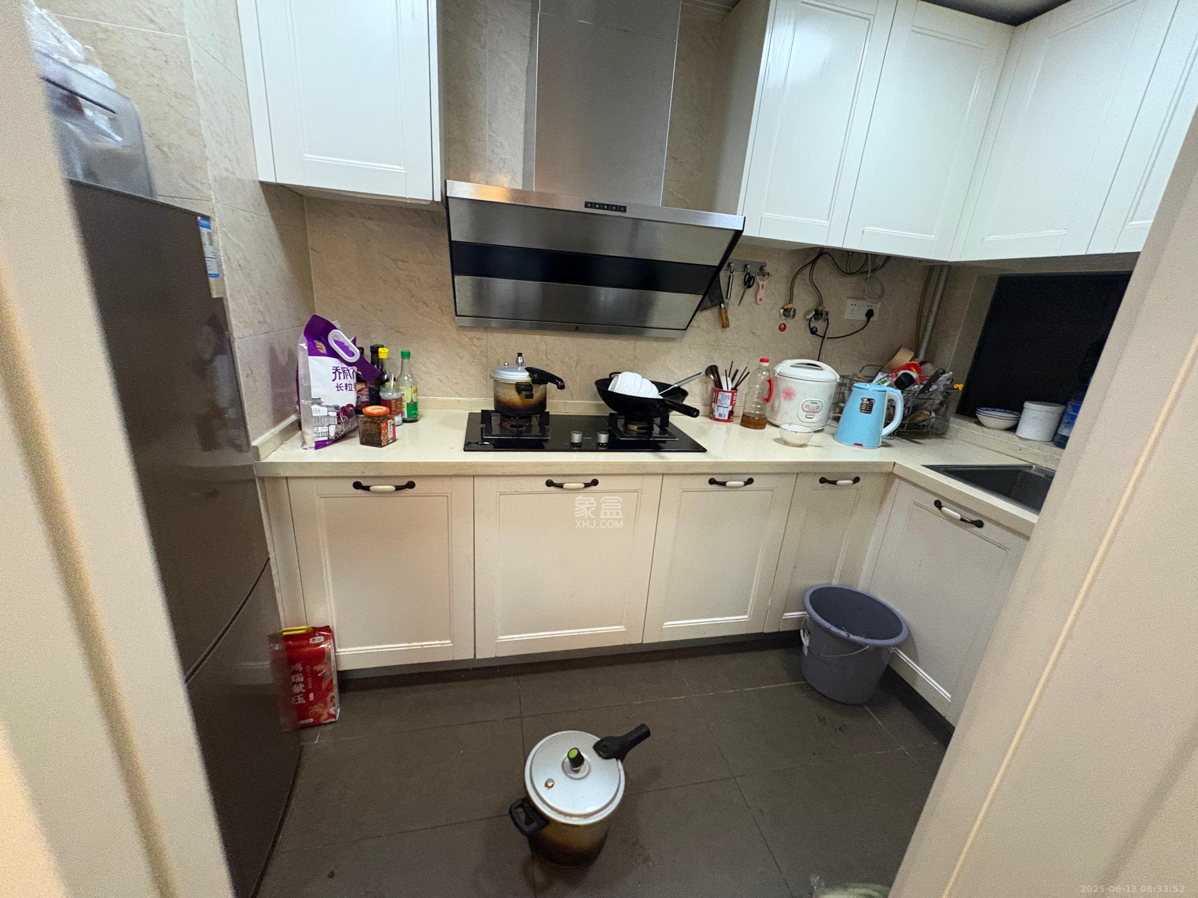 万科里梅溪郡 3室2厅2卫 3300.0元/月 万科里梅溪郡 3室2厅2卫 3300.0元/月室内图