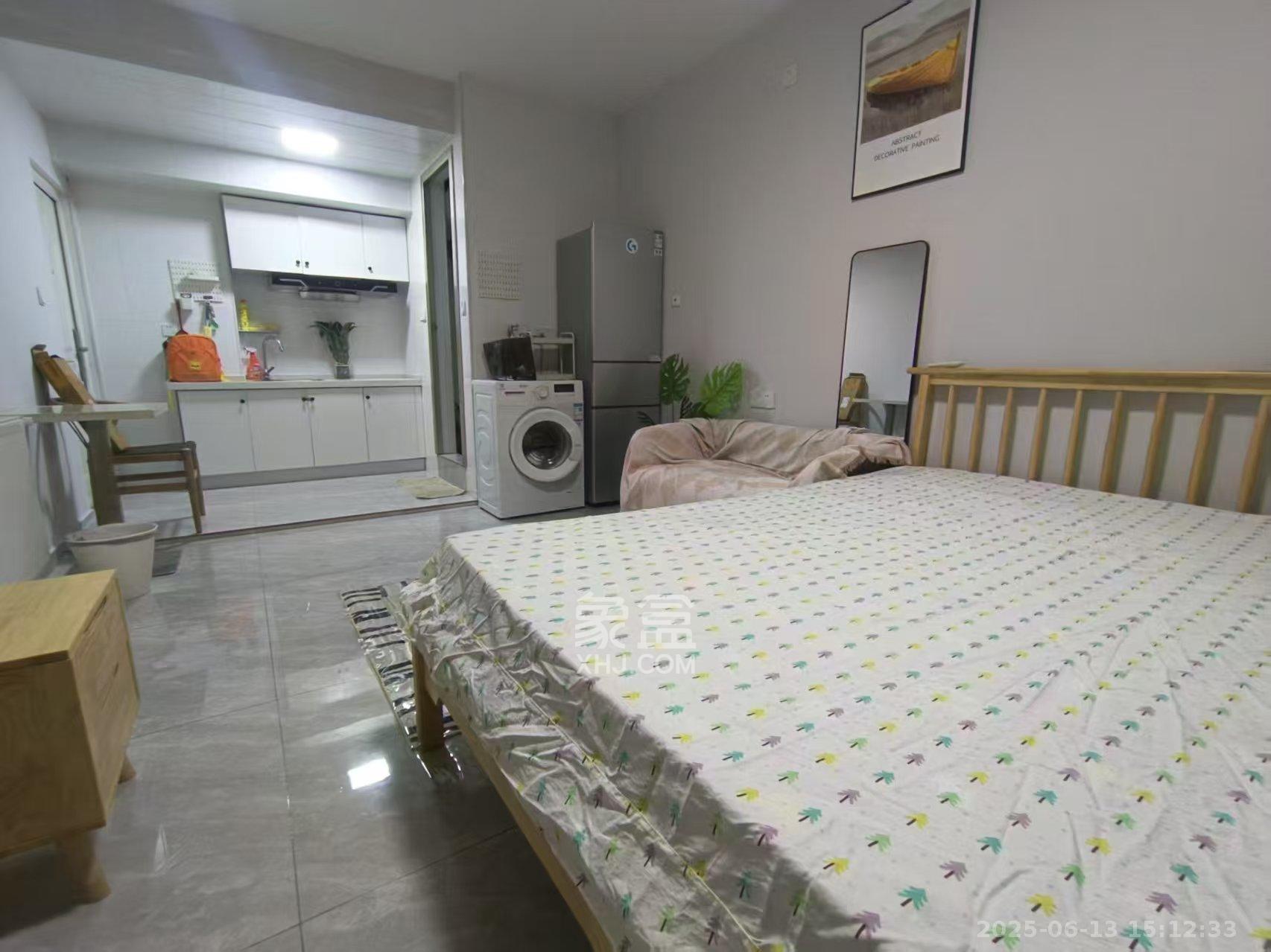 金辉优步花园  1室1厅1卫    1600.0元/月室内图