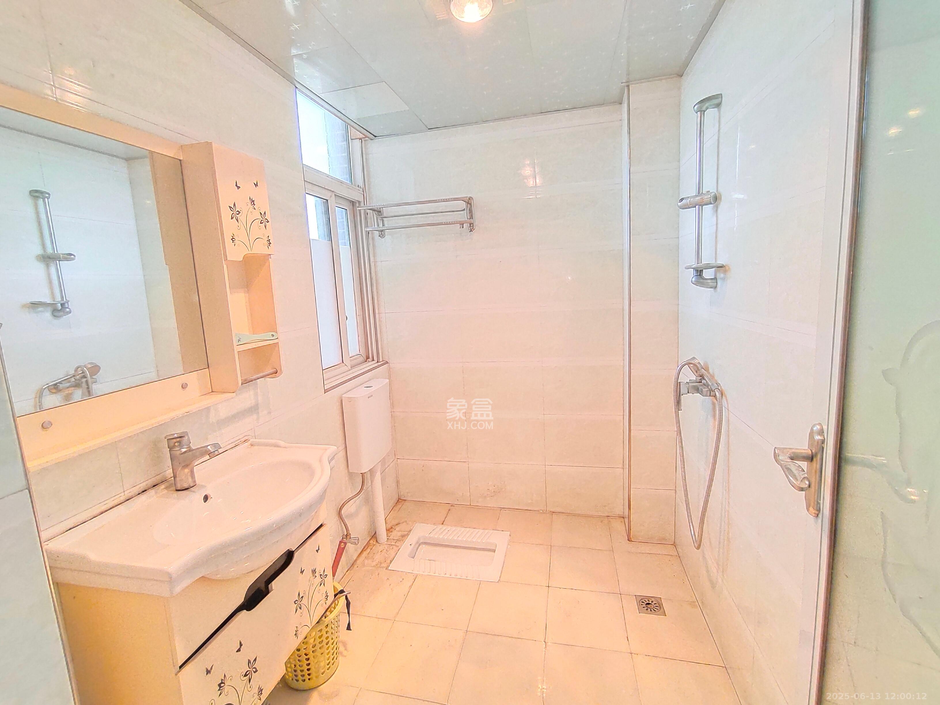 博雅湘水湾  2室2厅1卫   1600.00元/月室内图