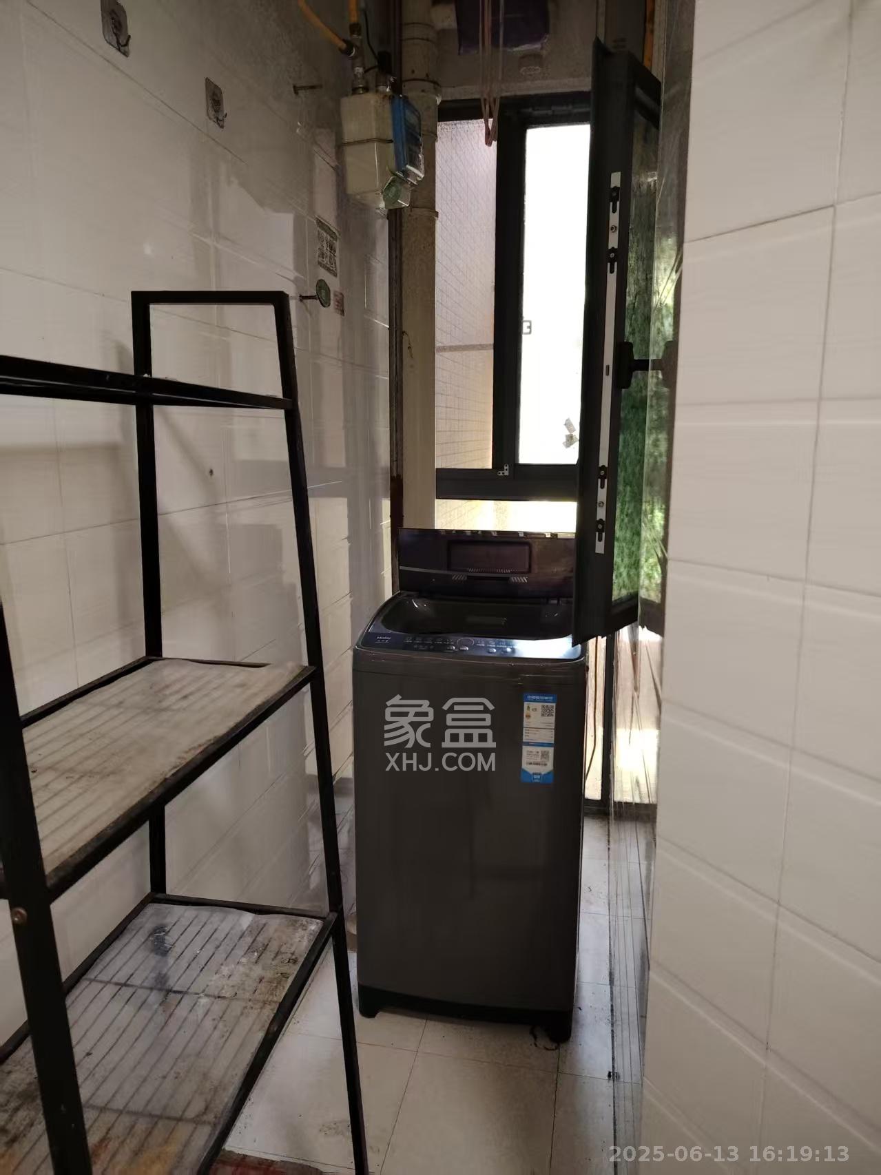 中建芙蓉工社  2室1厅1卫   1700.00元/月室内图