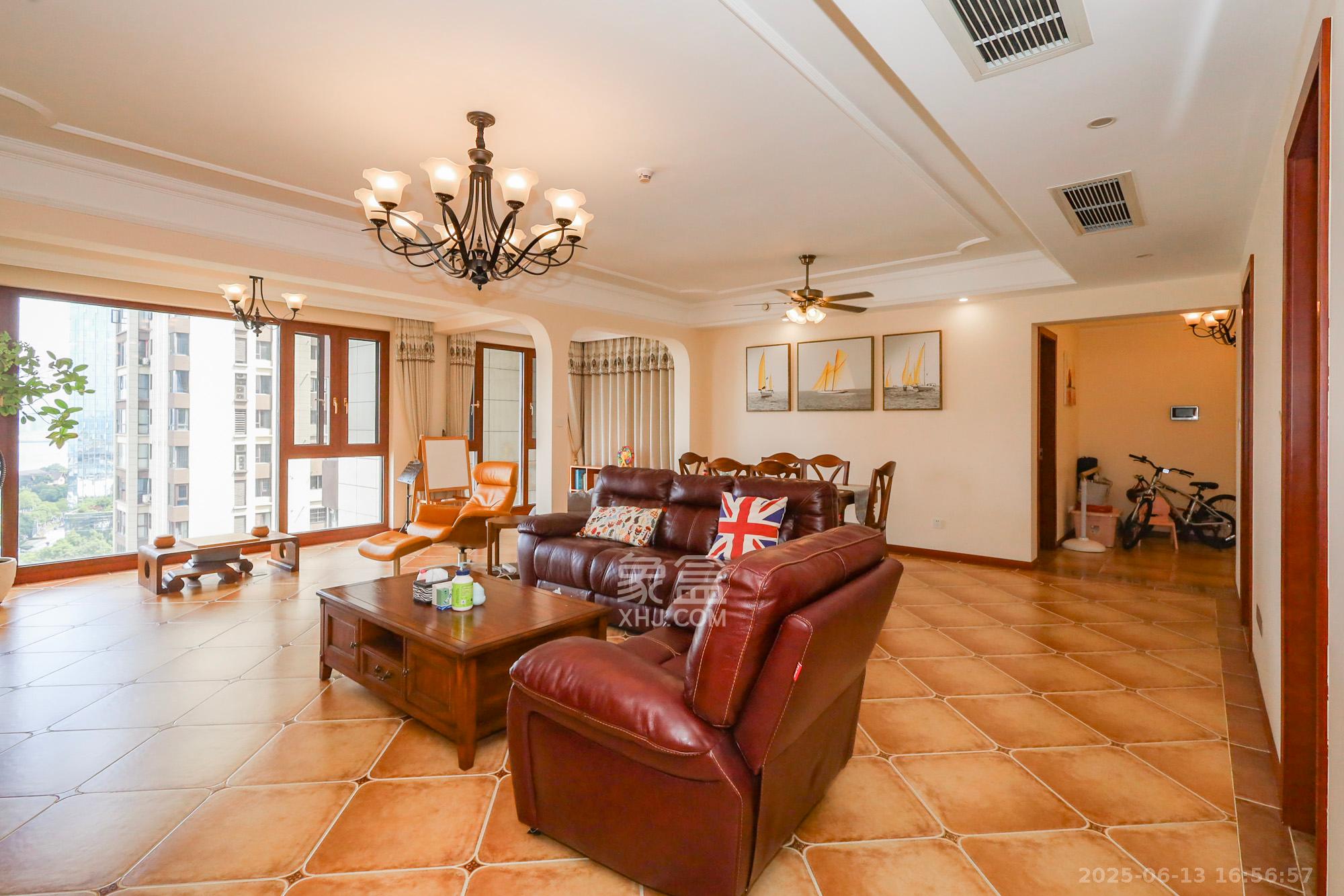 南山雍江汇(滨江国际新城)  4室2厅2卫    398.0万 南山雍江汇(滨江国际新城)  4室2厅2卫    398.0万