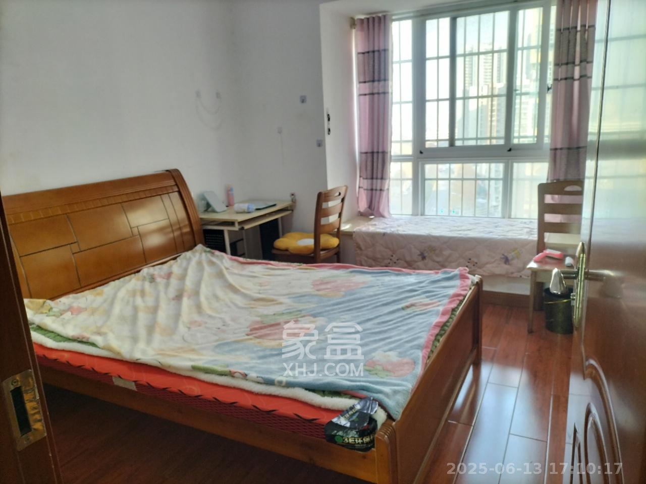 家兴苑 3室1厅1卫 1500.0元/月 家兴苑 3室1厅1卫 1500.0元/月室内图