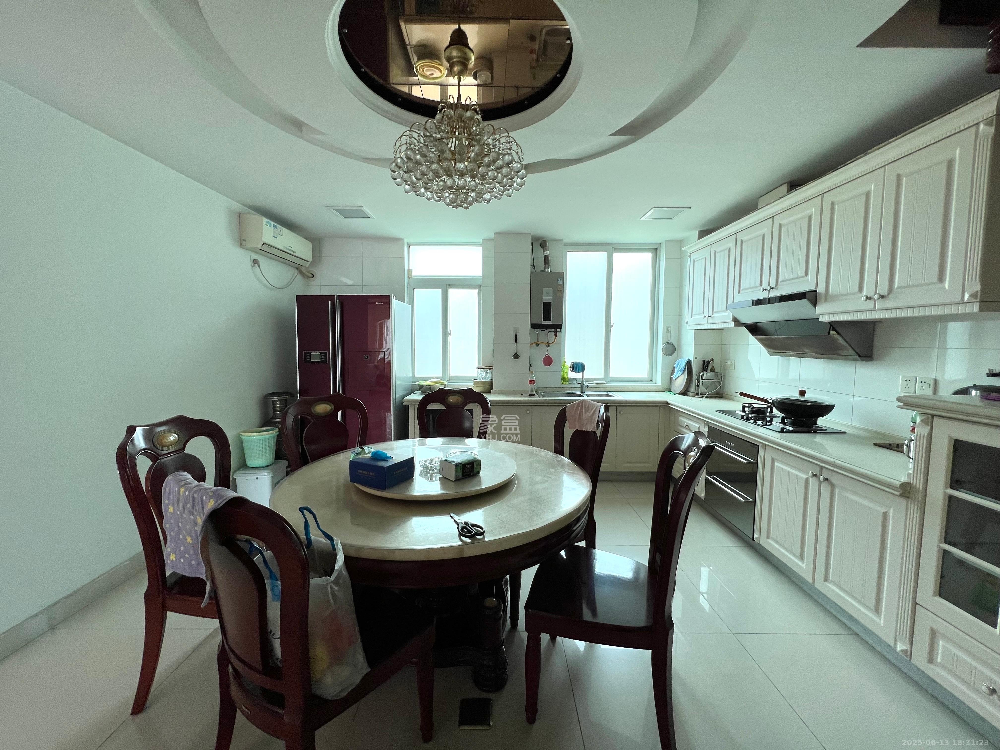 格林星城 5室2厅3卫 5200.0元/月 格林星城 5室2厅3卫 5200.0元/月室内图