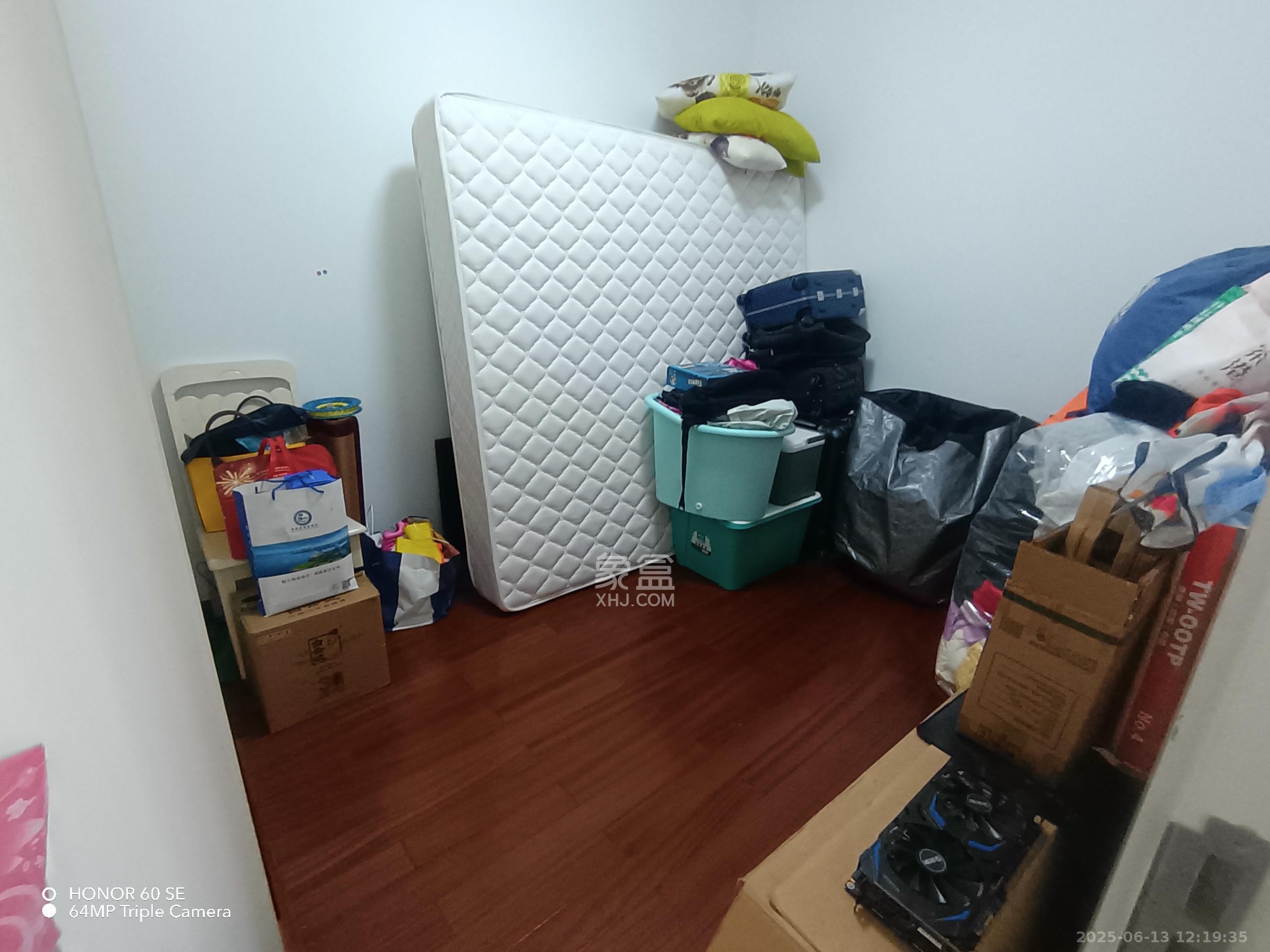 阳光丽城  3室2厅1卫   2800.00元/月室内图