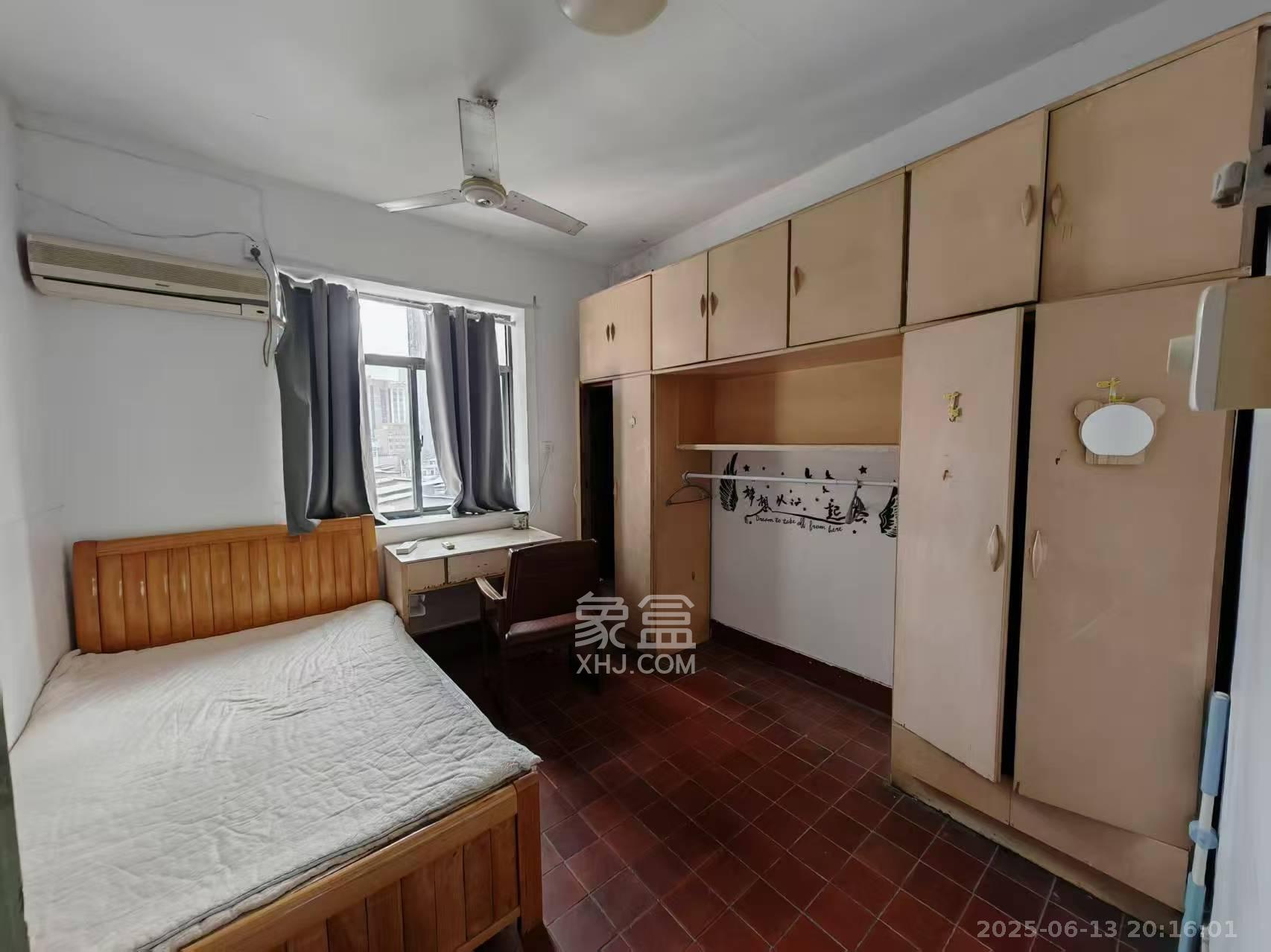 学宫街散盘 3室1厅1卫 1580.0元/月 学宫街散盘 3室1厅1卫 1580.0元/月室内图