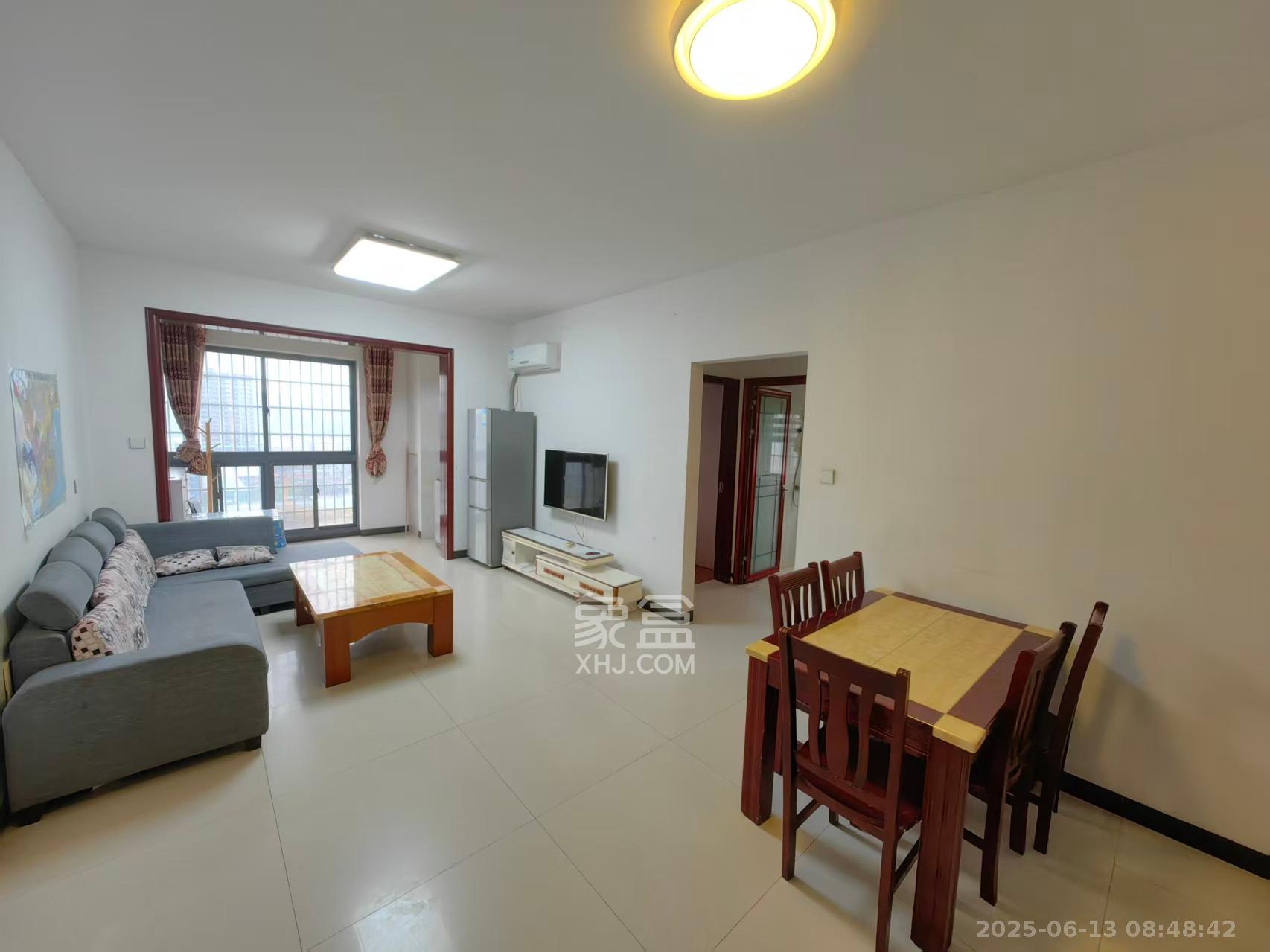 嘉顺苑 4室2厅1卫 2100.0元/月 嘉顺苑 4室2厅1卫 2100.0元/月室内图