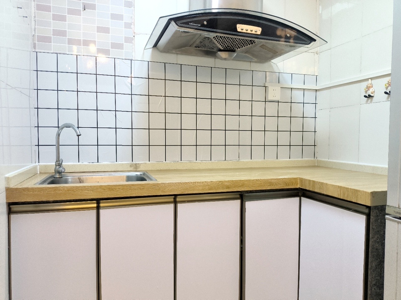 宜家广场 2室2厅1卫 2400.0元/月 宜家广场 2室2厅1卫 2400.0元/月室内图