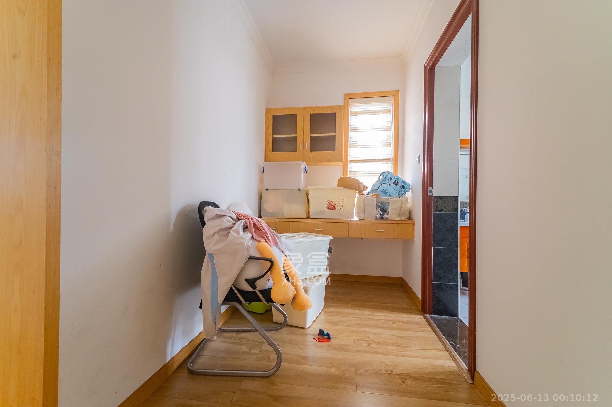 华润凤凰城三期  3室2厅2卫    100.0万 华润凤凰城三期  3室2厅2卫    100.0万其他