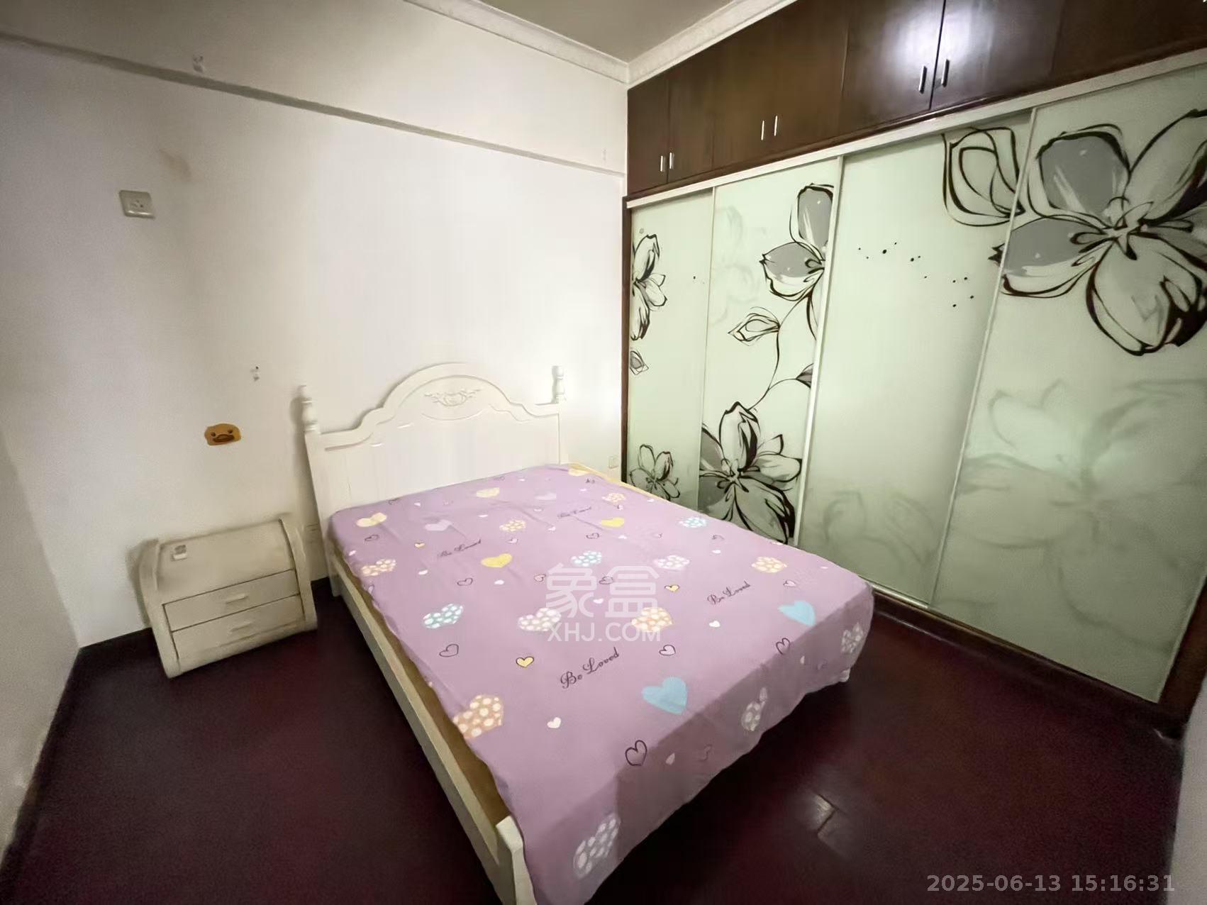 上城金都  3室2厅2卫   3600.00元/月室内图