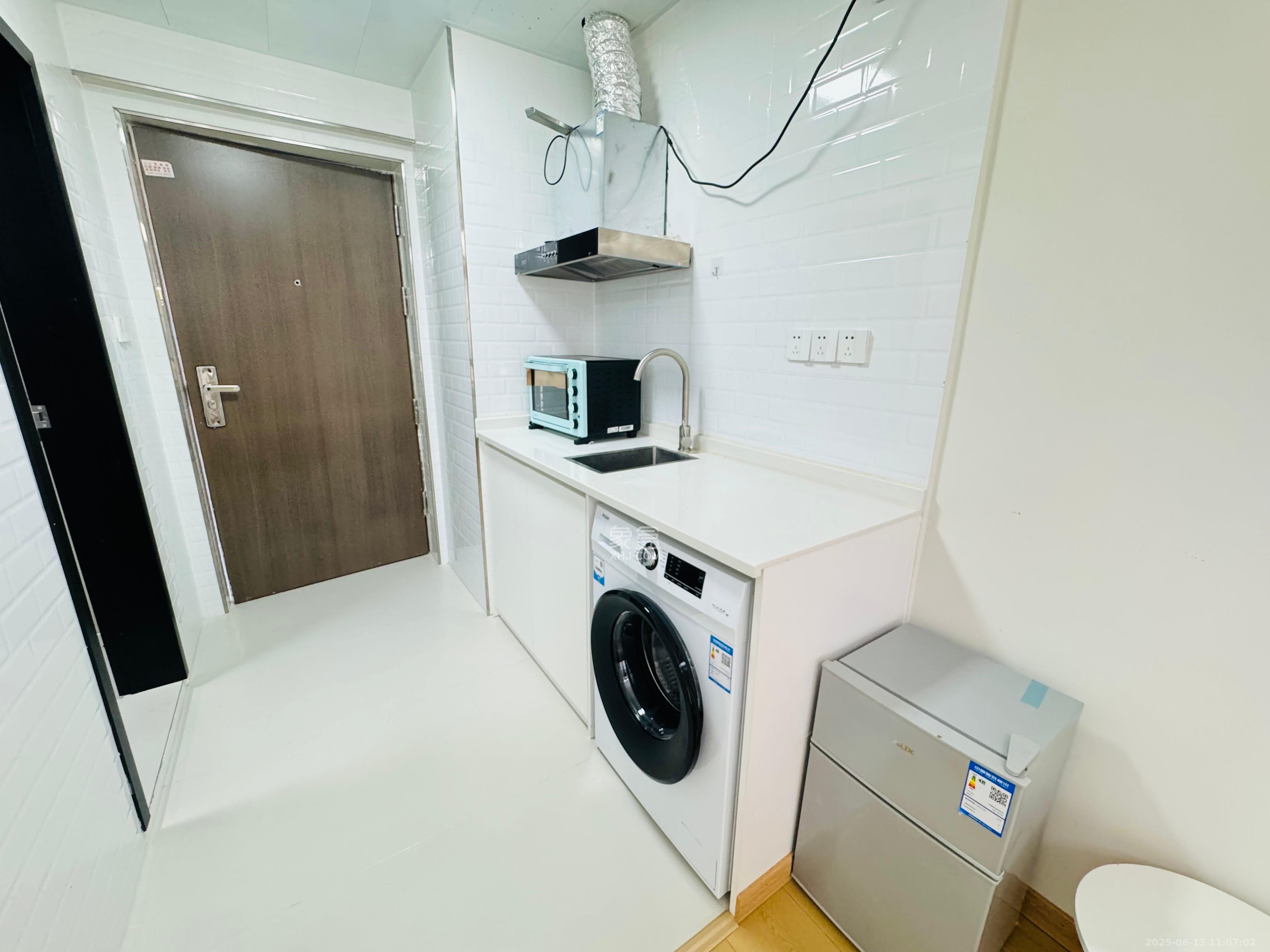龙湖铂金岛  1室0厅1卫   1600.00元/月室内图