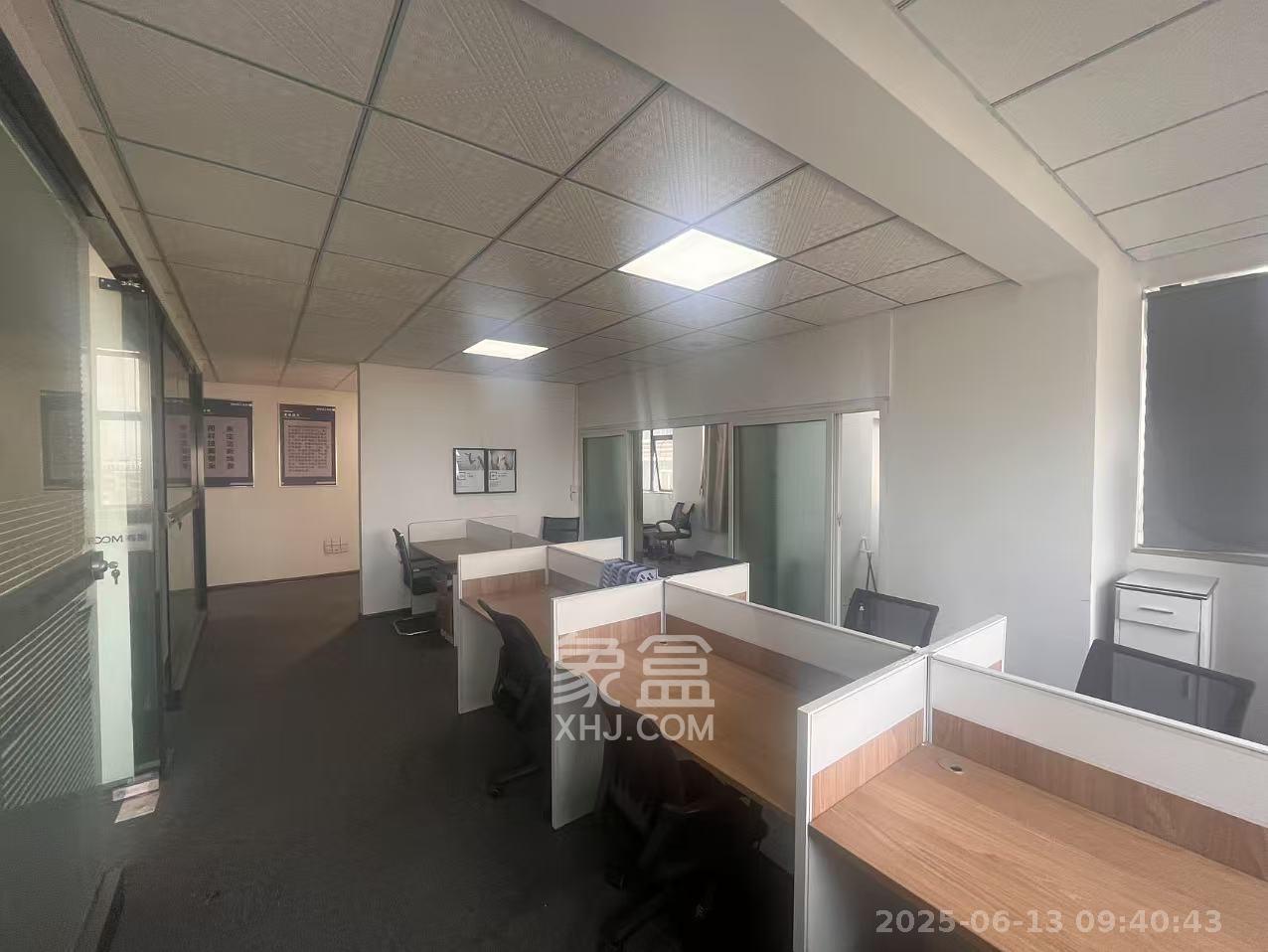 湘域中央 1室0厅0卫 4000.0元/月 湘域中央 1室0厅0卫 4000.0元/月室内图