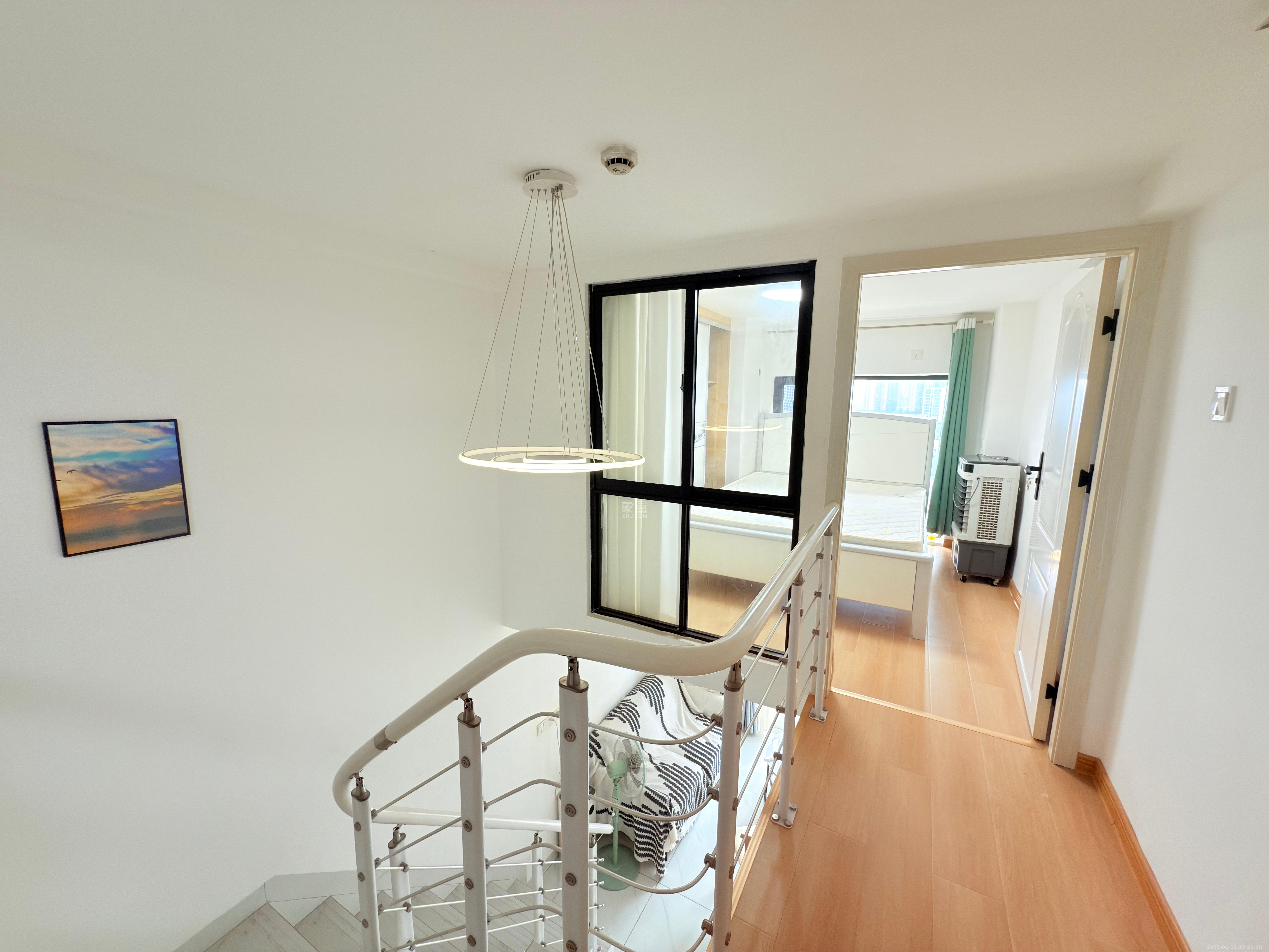 卓越江岸  2室1厅1卫    2500.0元/月 卓越江岸  2室1厅1卫    2500.0元/月室内图