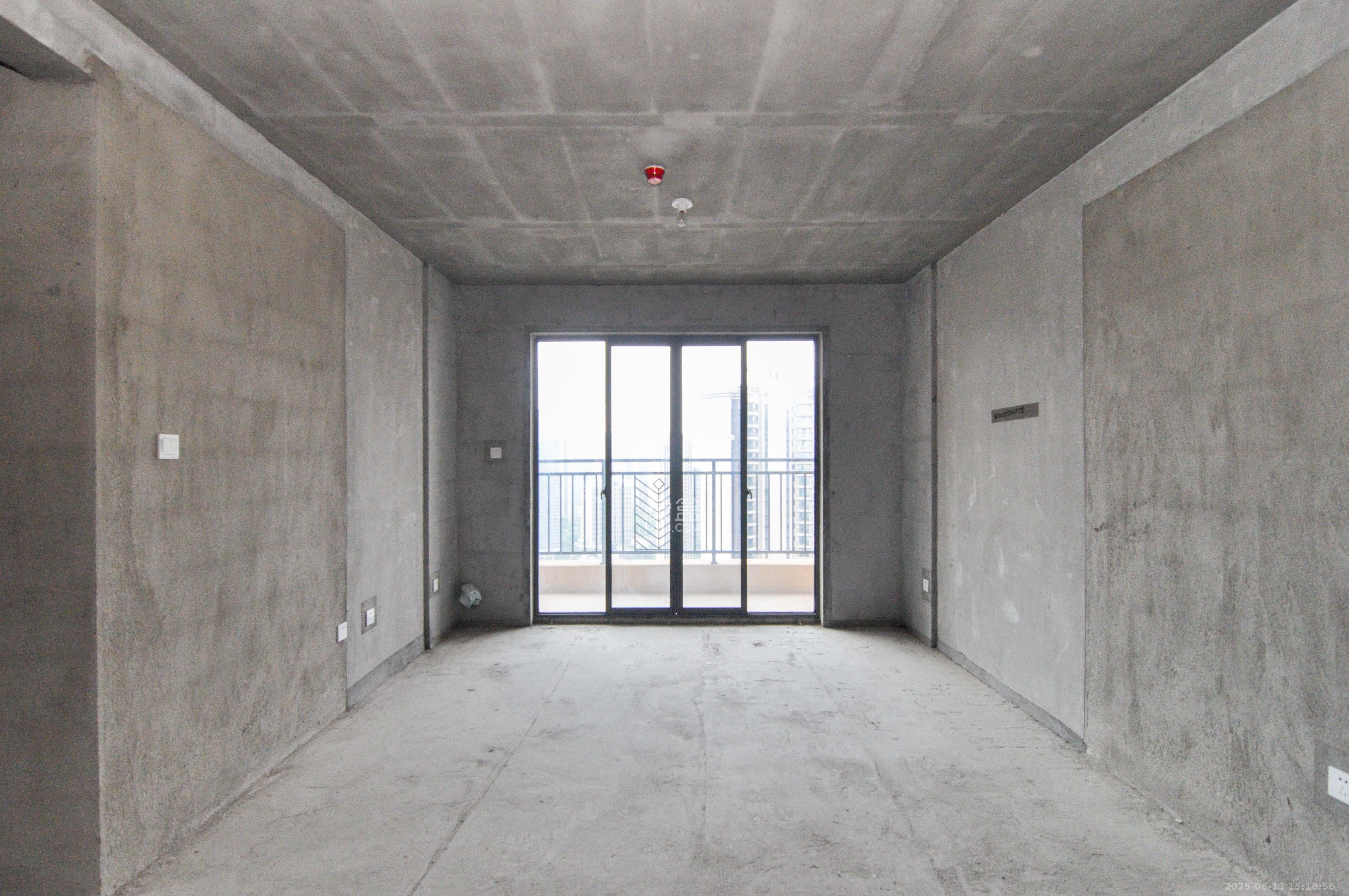 振业城三期  3室2厅2卫    125.0万 振业城三期  3室2厅2卫    125.0万