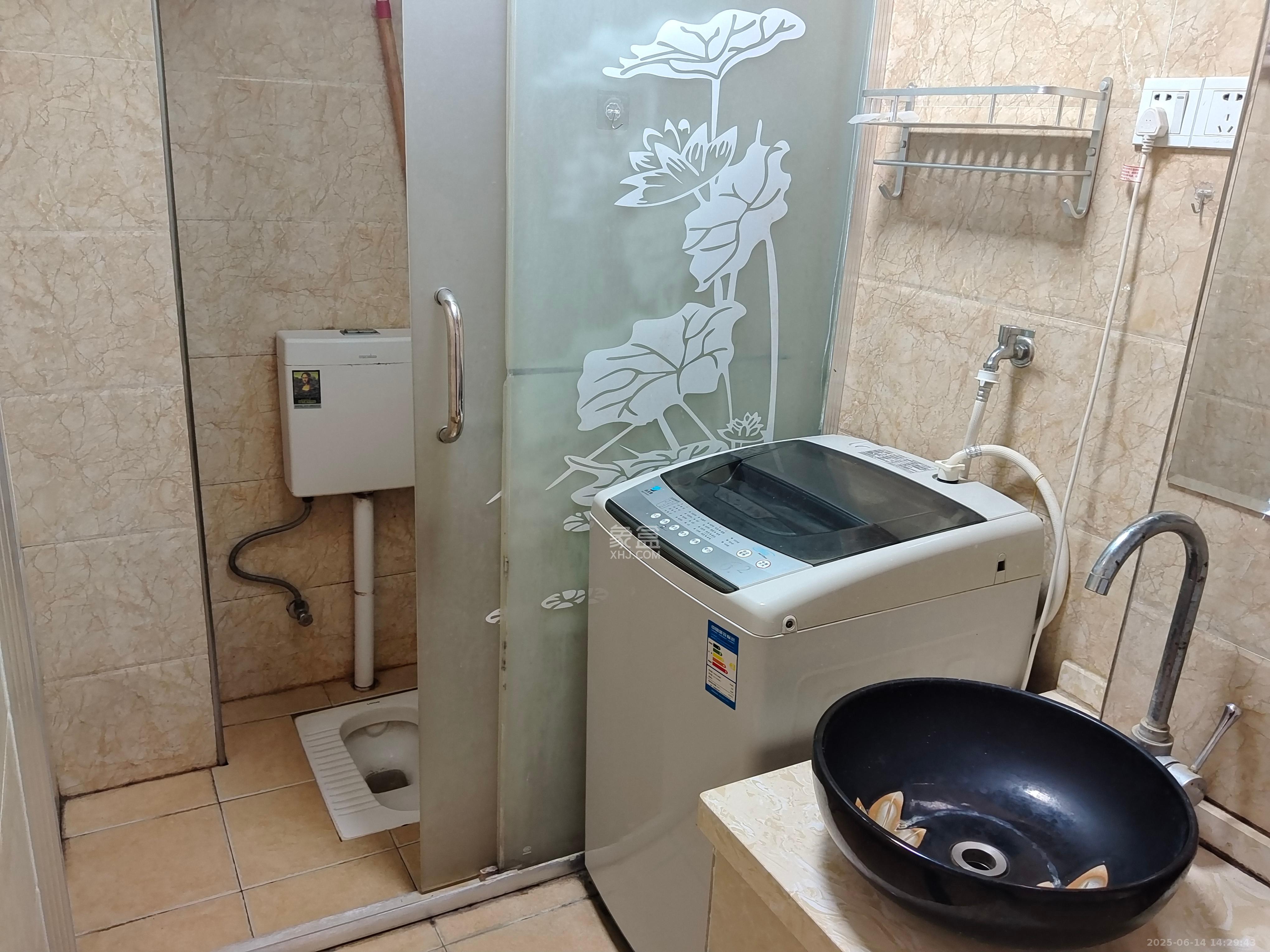 鑫远熙山 1室1厅1卫 1500.0元/月 鑫远熙山 1室1厅1卫 1500.0元/月室内图