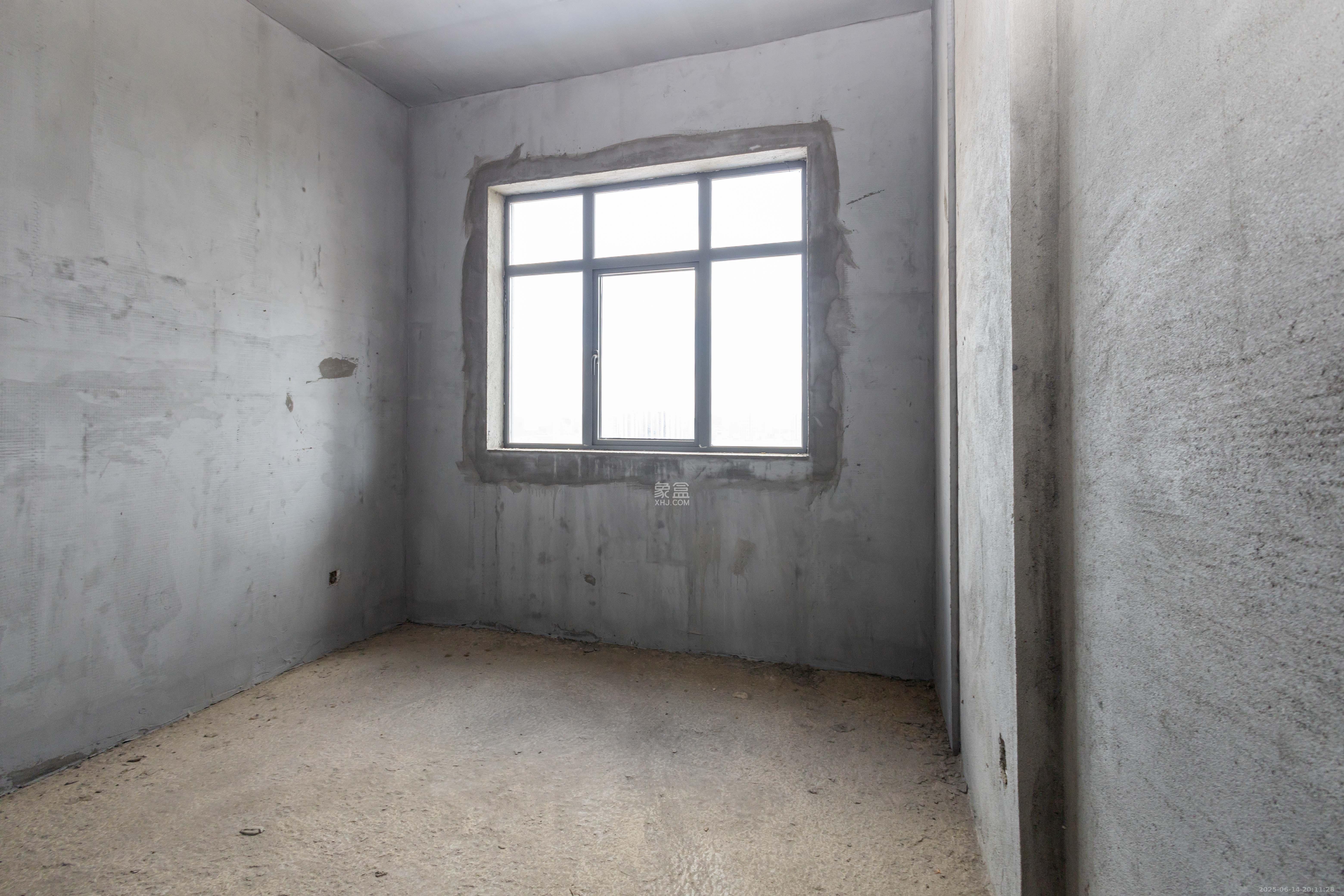 湘预家园  4室2厅2卫    83.8万 湘预家园  4室2厅2卫    83.8万卧室